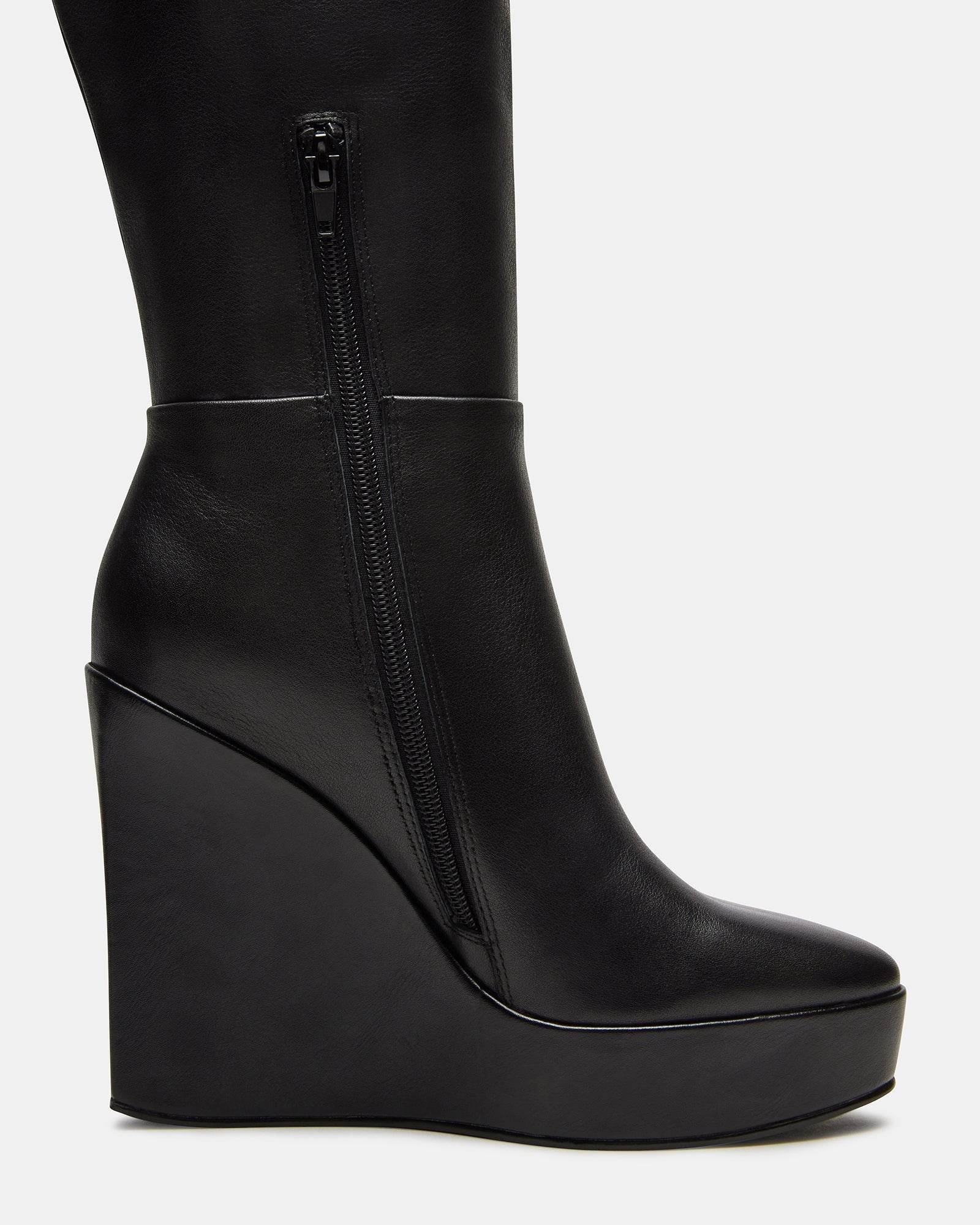 AKIRA BLACK LEATHER - Image 4