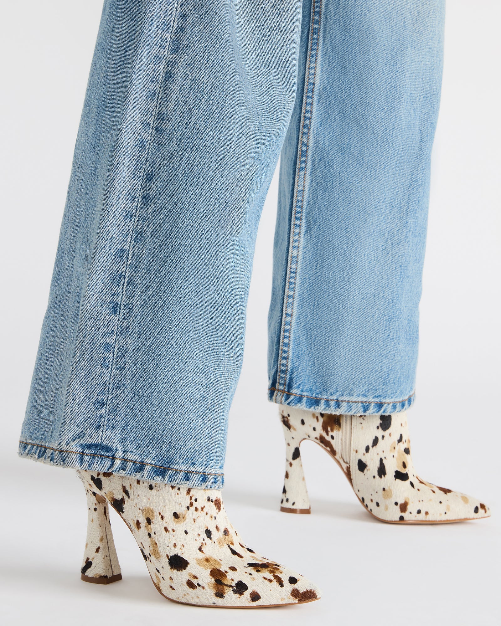 BOLERO TAN COW PRINT - Image 2