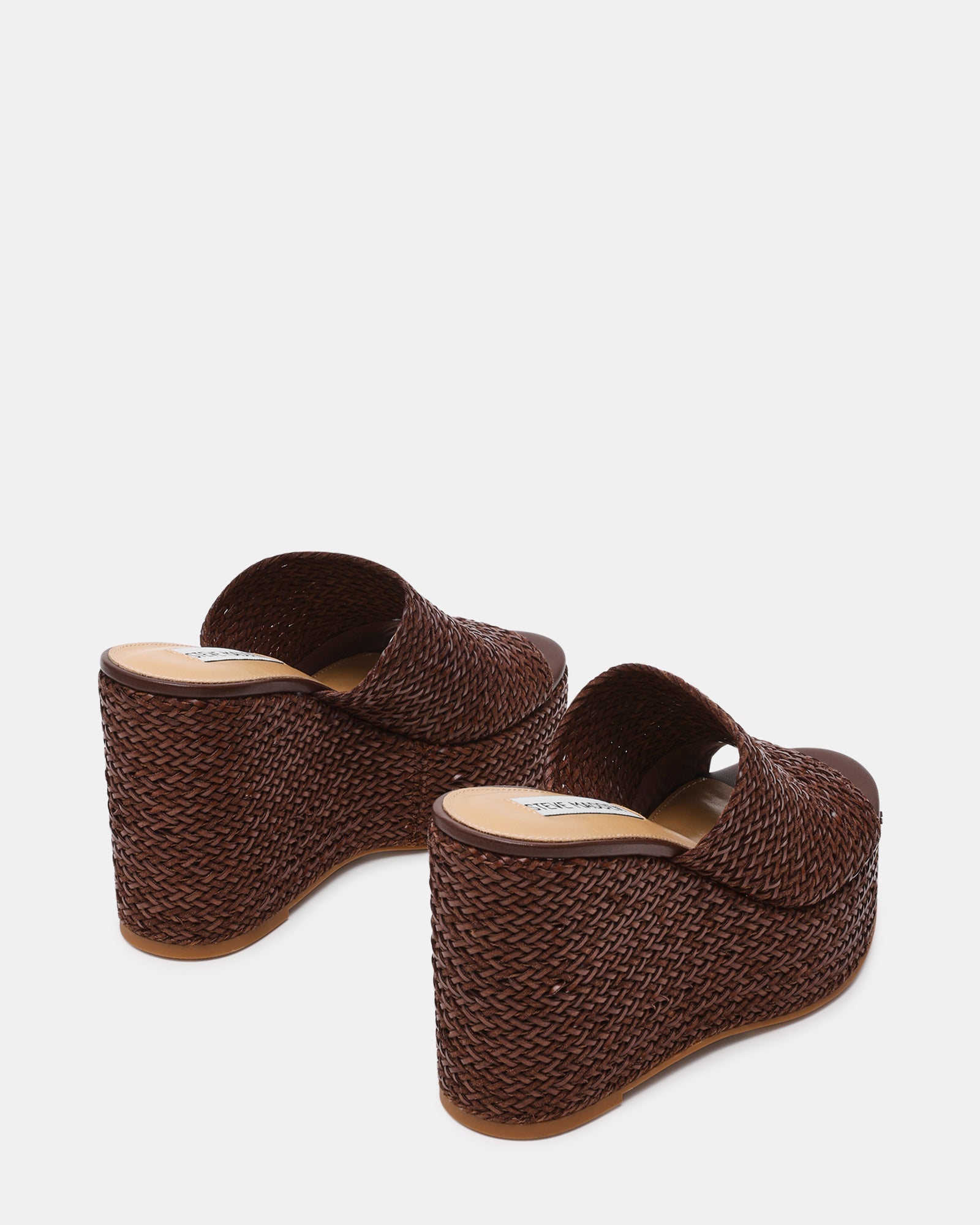 CASSI BROWN - Image 5