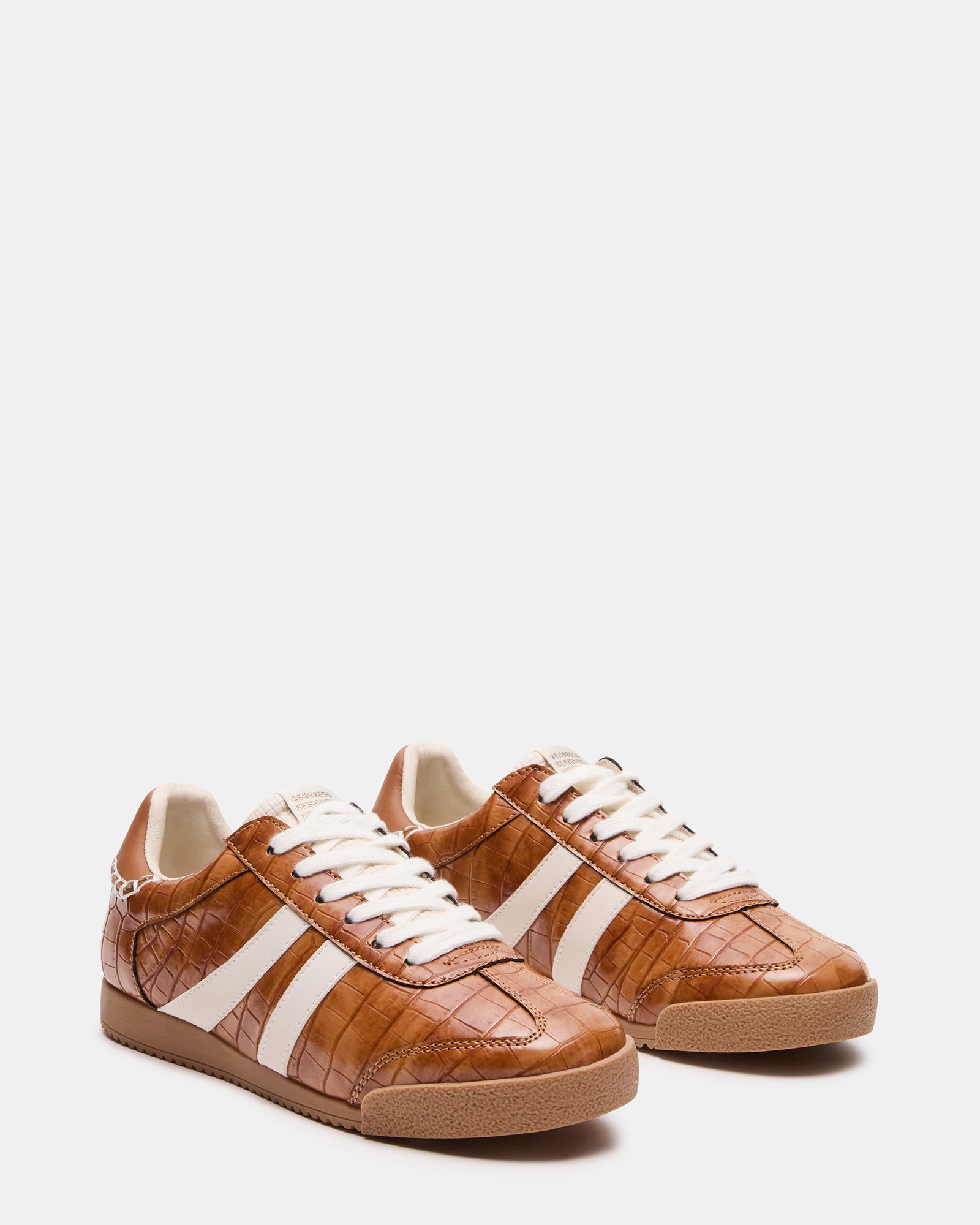 HUDSIN SNEAKER AND LETTUCE EDGE SOCKS BUNDLE - Image 2