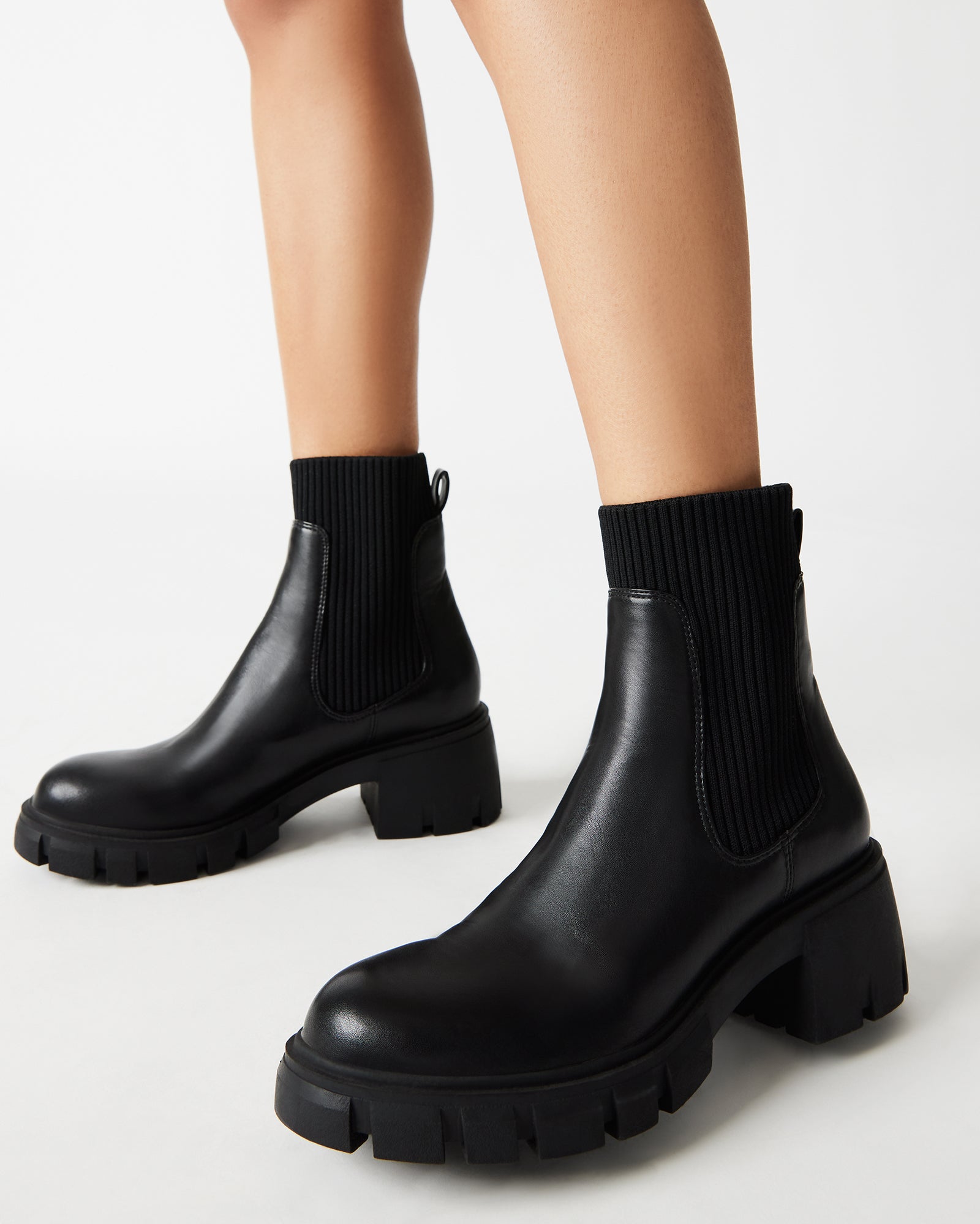 HUTCH BLACK - SM REBOOTED - Image 2