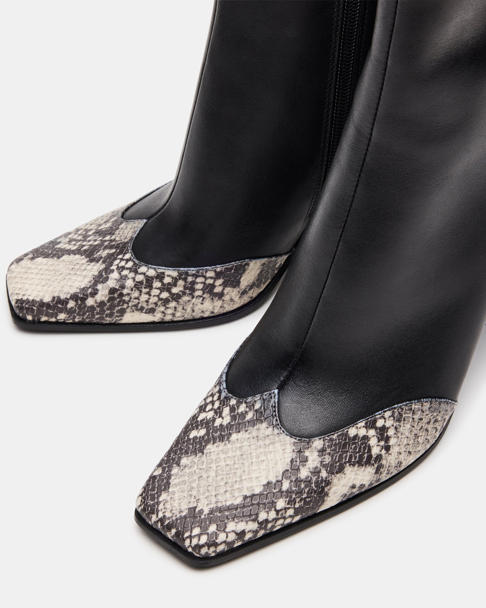 LYLE BLACK LEATHER WITH SNAKE - Image 3