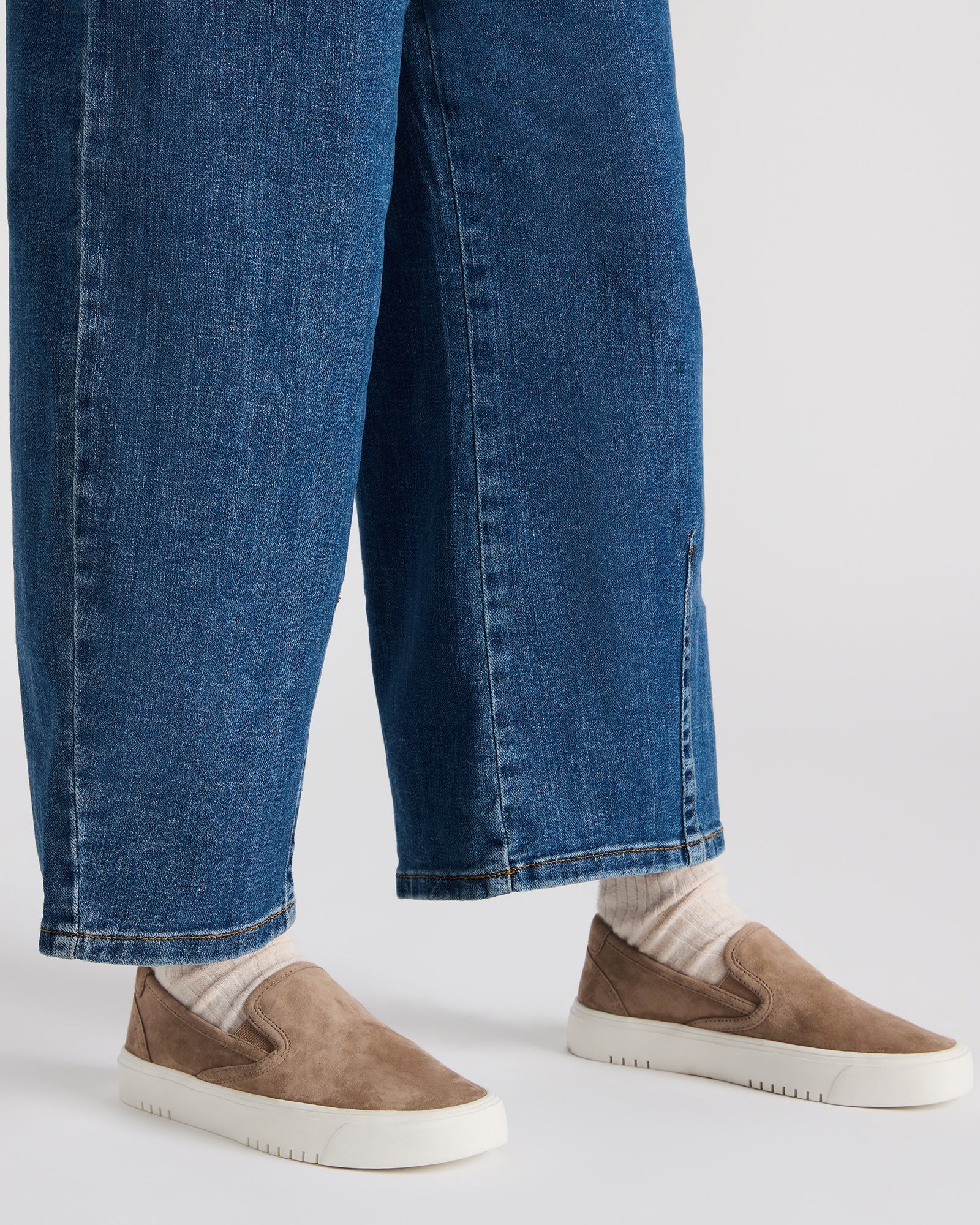 MURPHY TAUPE SUEDE - Image 2