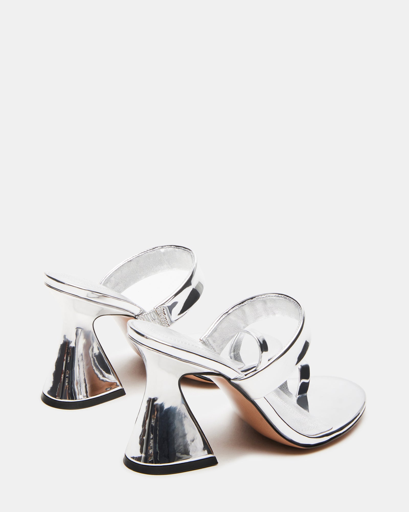 RENIE SILVER - Image 5