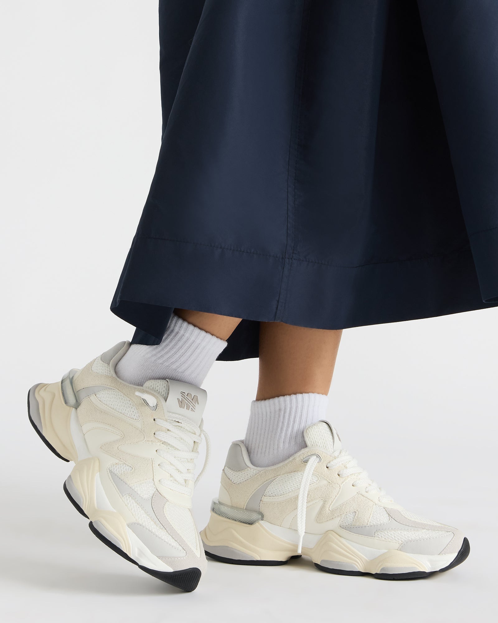 SEBI WHITE MULTI - Image 2