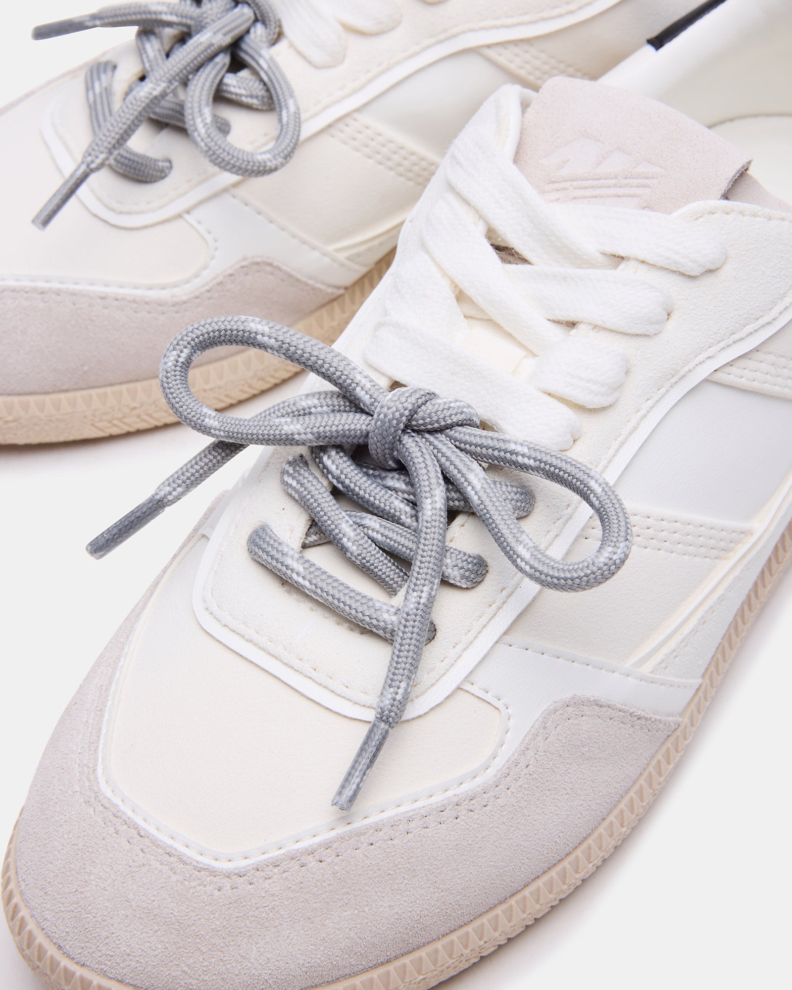 SPORTY WHITE - Image 3