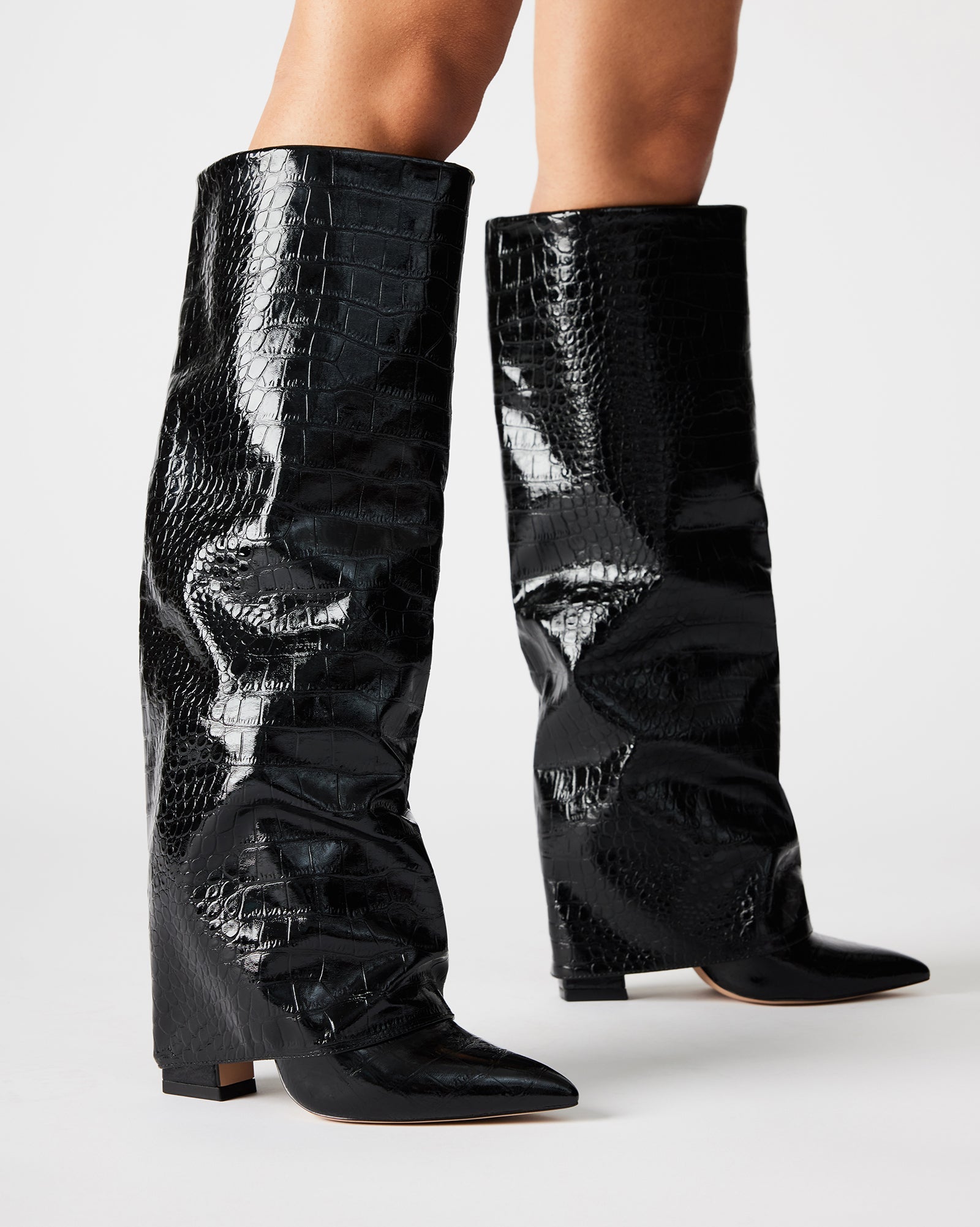 STUNTIN BLACK CROCODILE - SM REBOOTED - Image 2