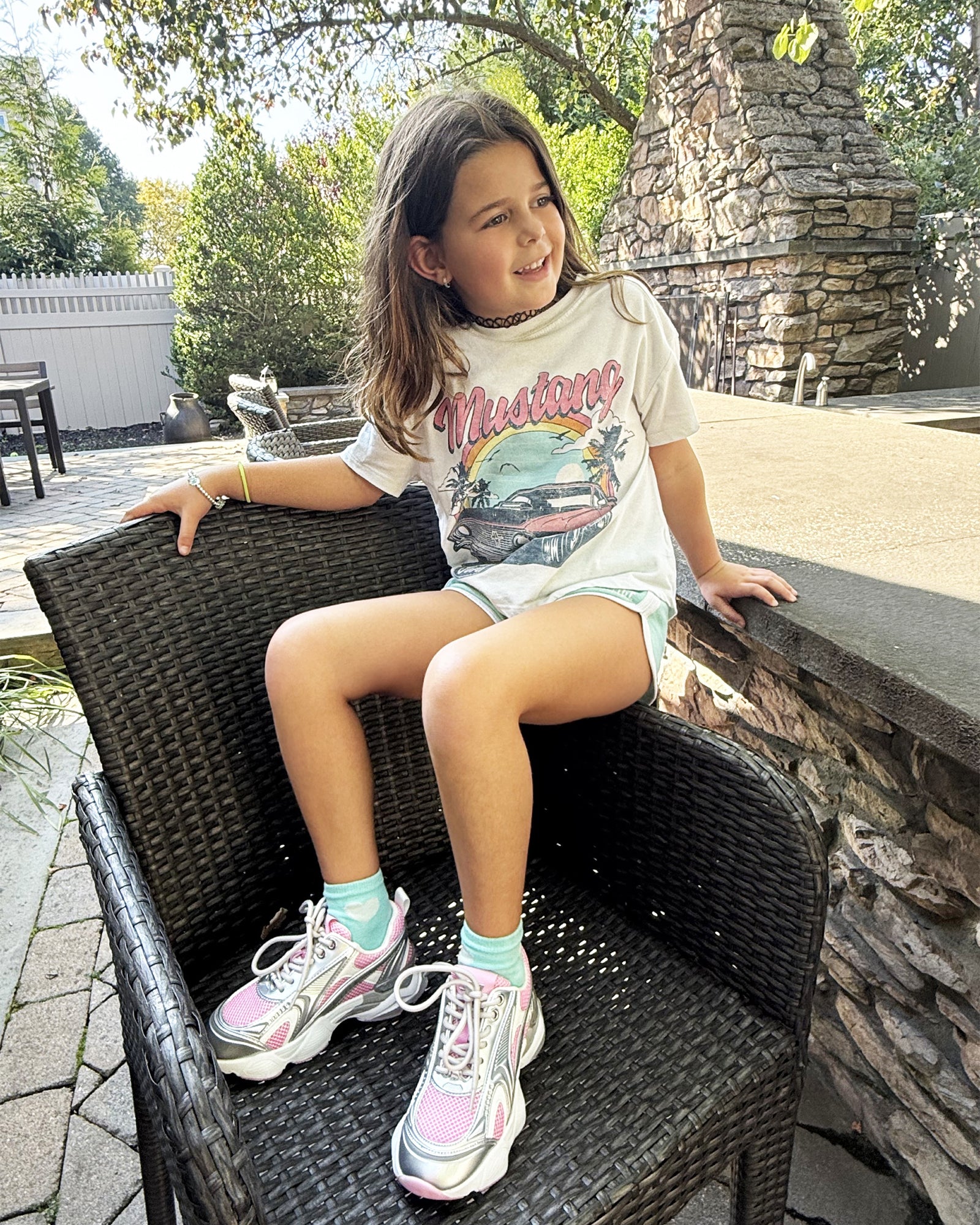 SM_2025_KIDS_Q4_EMPLOYEE_jspedstr_pink.jpg