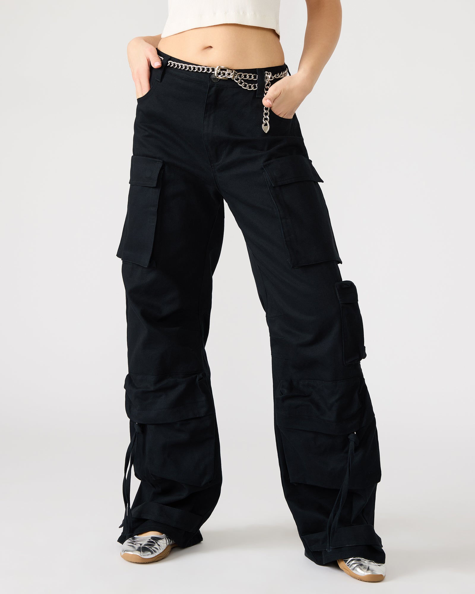 STEVEMADDEN_APPAREL_BN303733_BLACK_12531.jpg