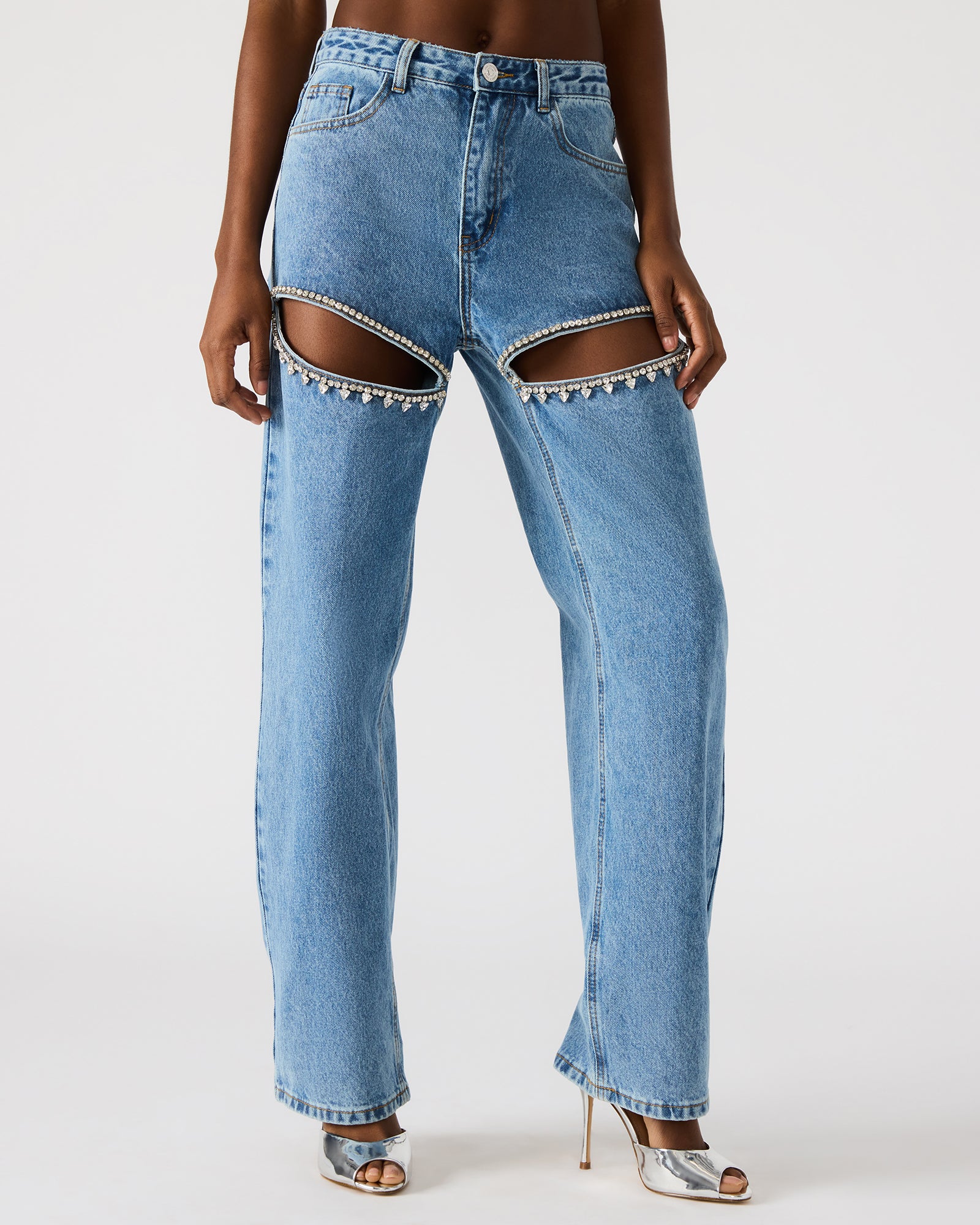 STEVEMADDEN_APPAREL_BO303253_DENIM-FAB_22248_f3399473-9740-4924-9b51-fd099739605e.jpg