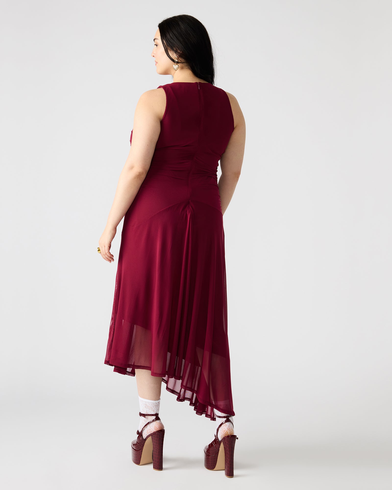 STEVEMADDEN_APPAREL_BP108564_RED_0661_a43d90a9-4ae2-401e-ae89-6fd62f5c9c4b.jpg