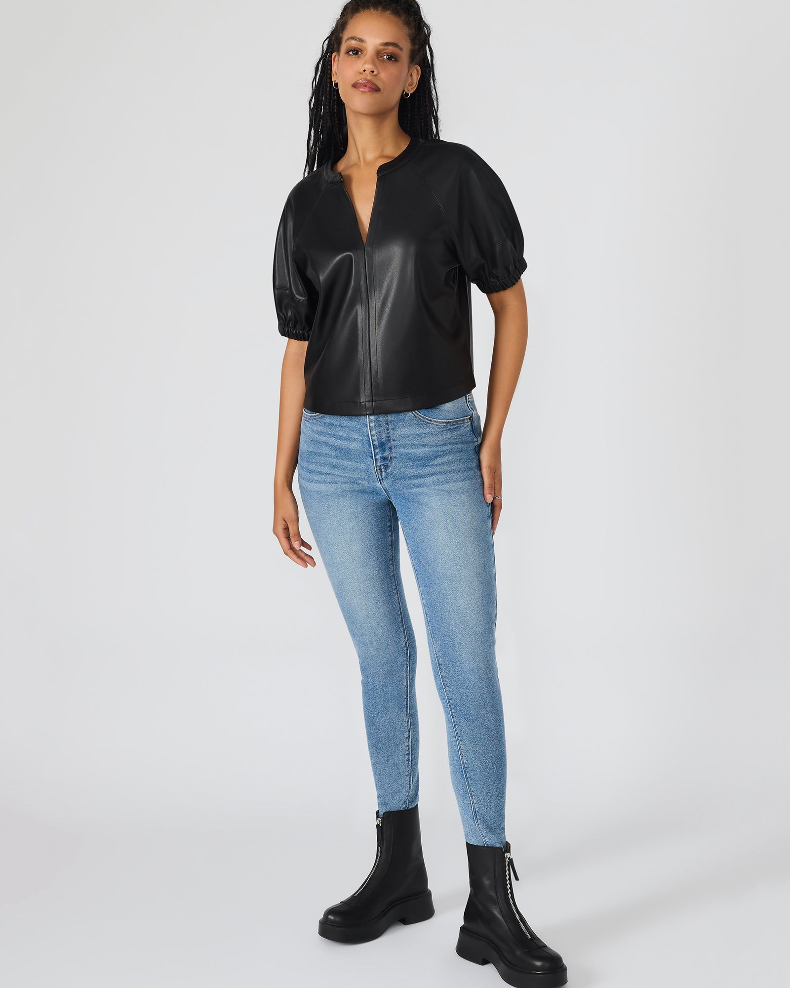 STEVEMADDEN_APPAREL_BP304708_BLACK_23744.jpg