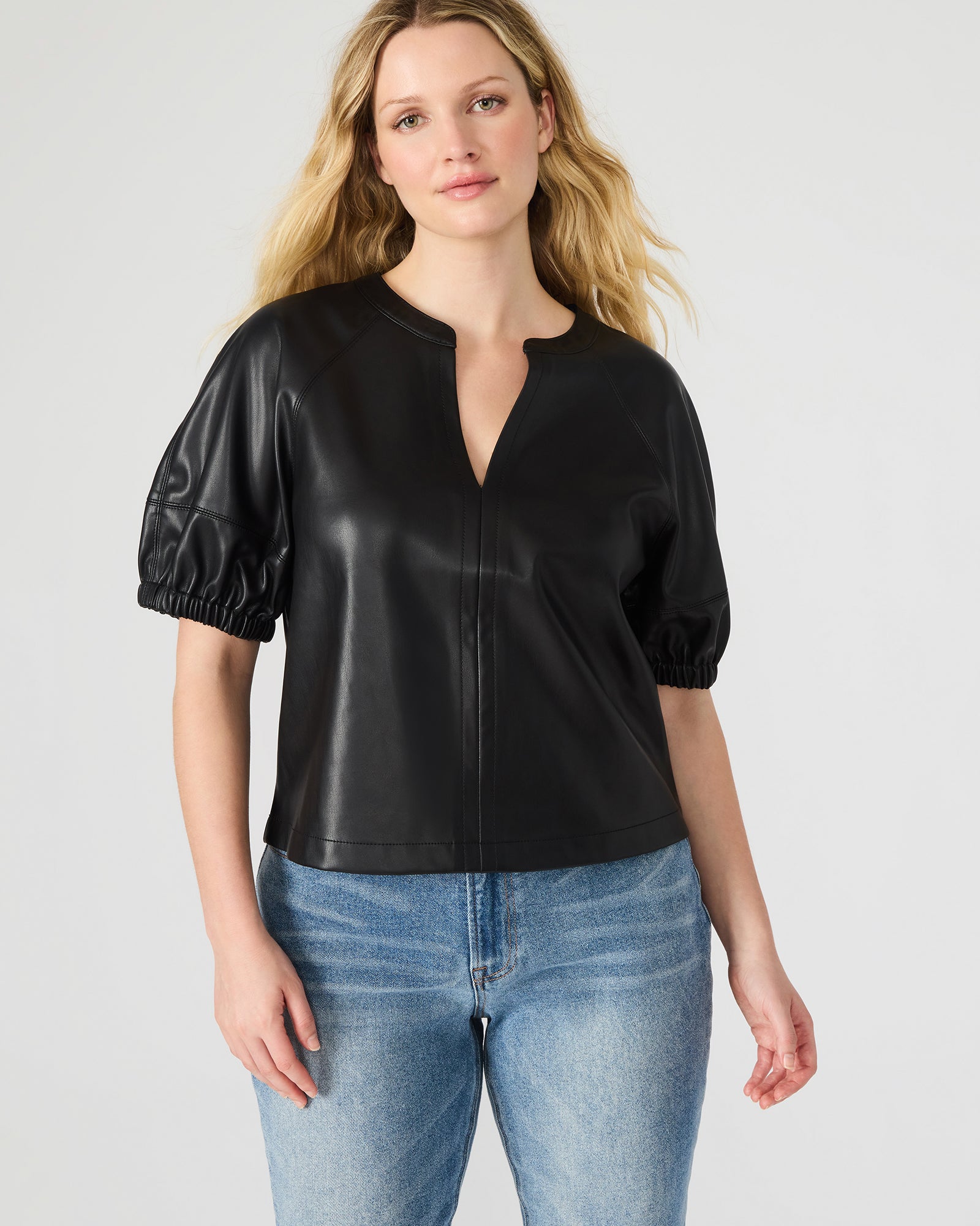 STEVEMADDEN_APPAREL_BP304708_BLACK_23973_HERO.jpg