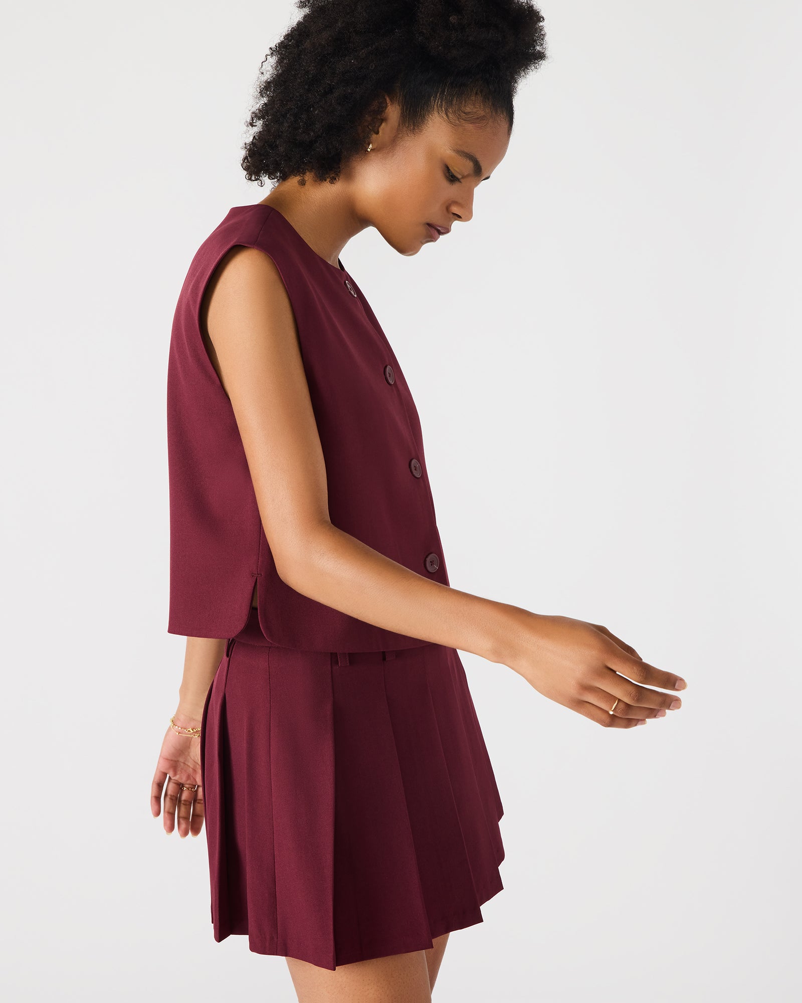 STEVEMADDEN_APPAREL_BP304717_WINE_11358.jpg