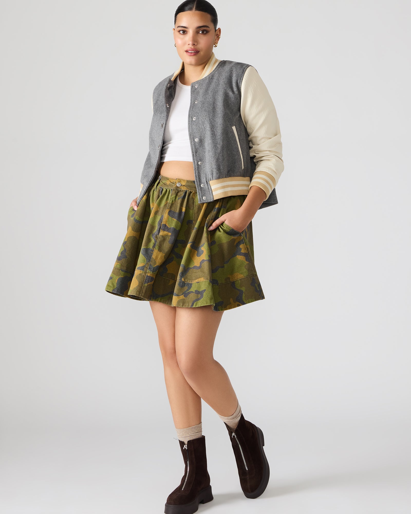STEVEMADDEN_APPAREL_BP309439_EVERGLADE_0164.jpg