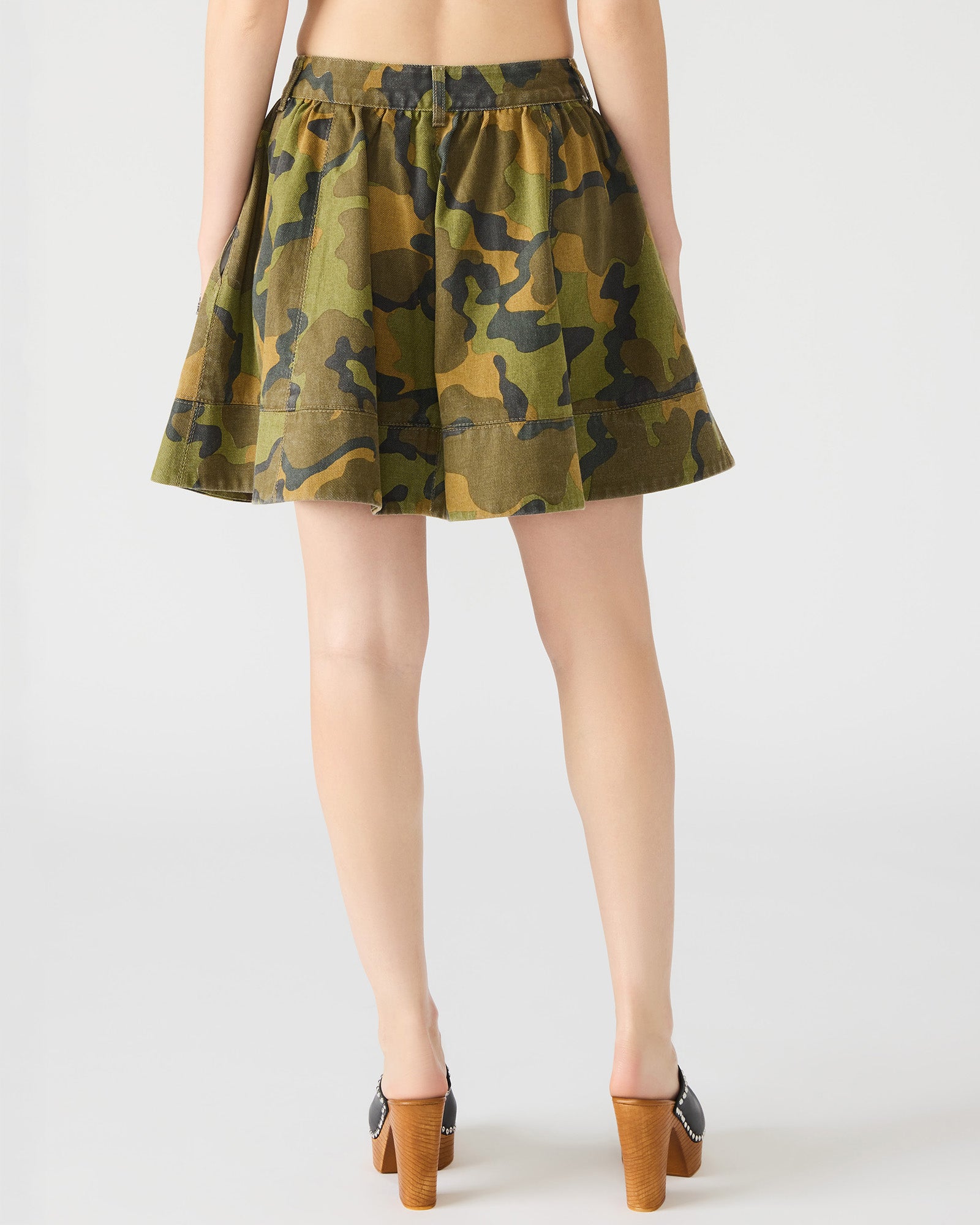 STEVEMADDEN_APPAREL_BP309439_EVERGLADE_9027.jpg