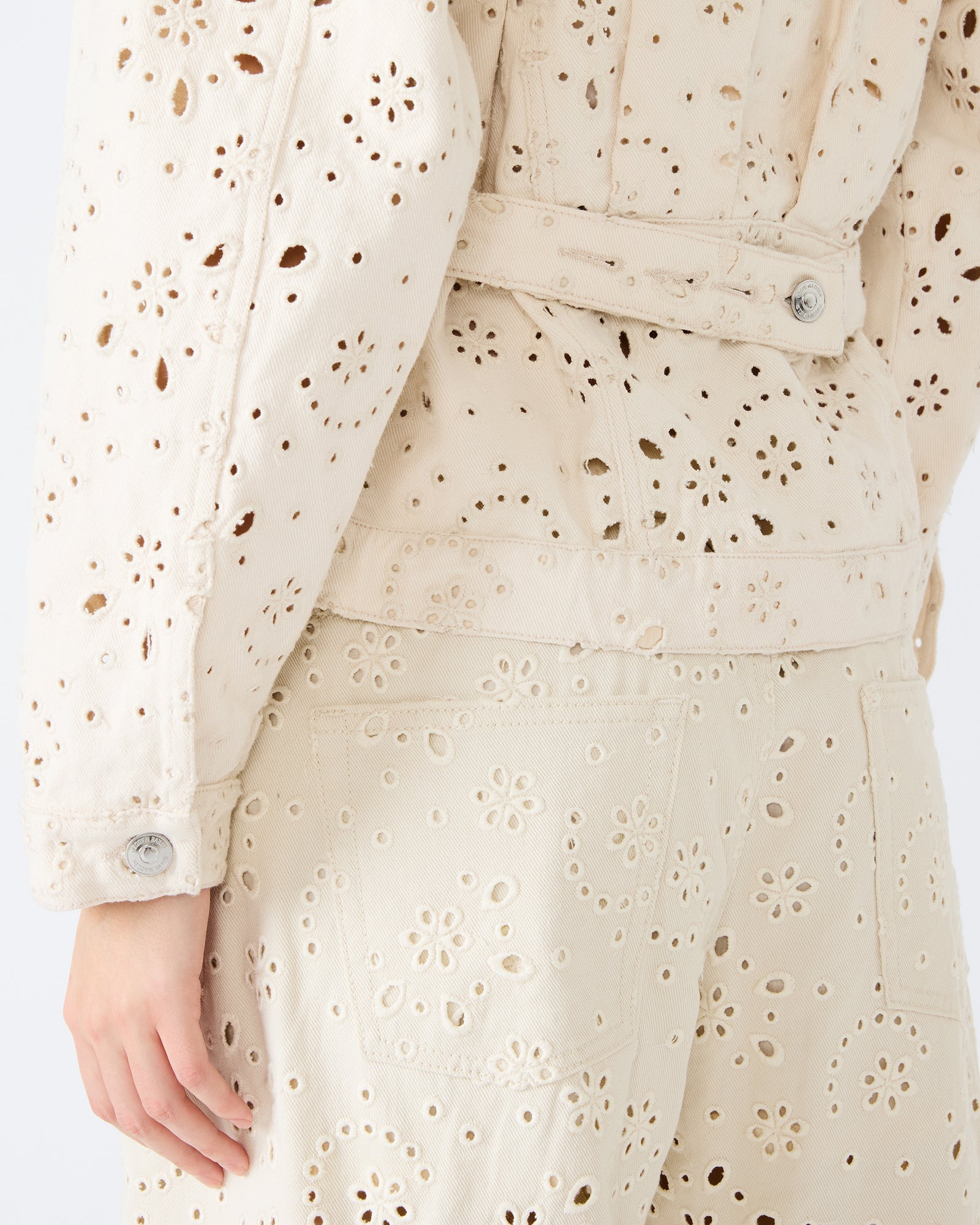 STEVEMADDEN_APPAREL_SA04426_SEA-MIST_07.jpg