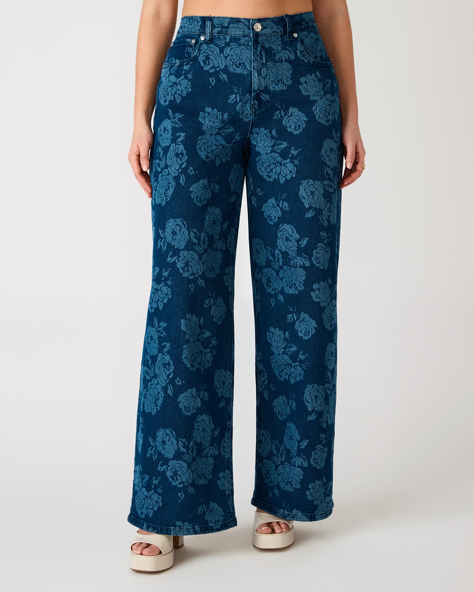 STEVEMADDEN_APPAREL_SA06137_ROSE-FROST_04_fd9bc4ba-2c20-4999-a8a8-e3840ded8813.jpg
