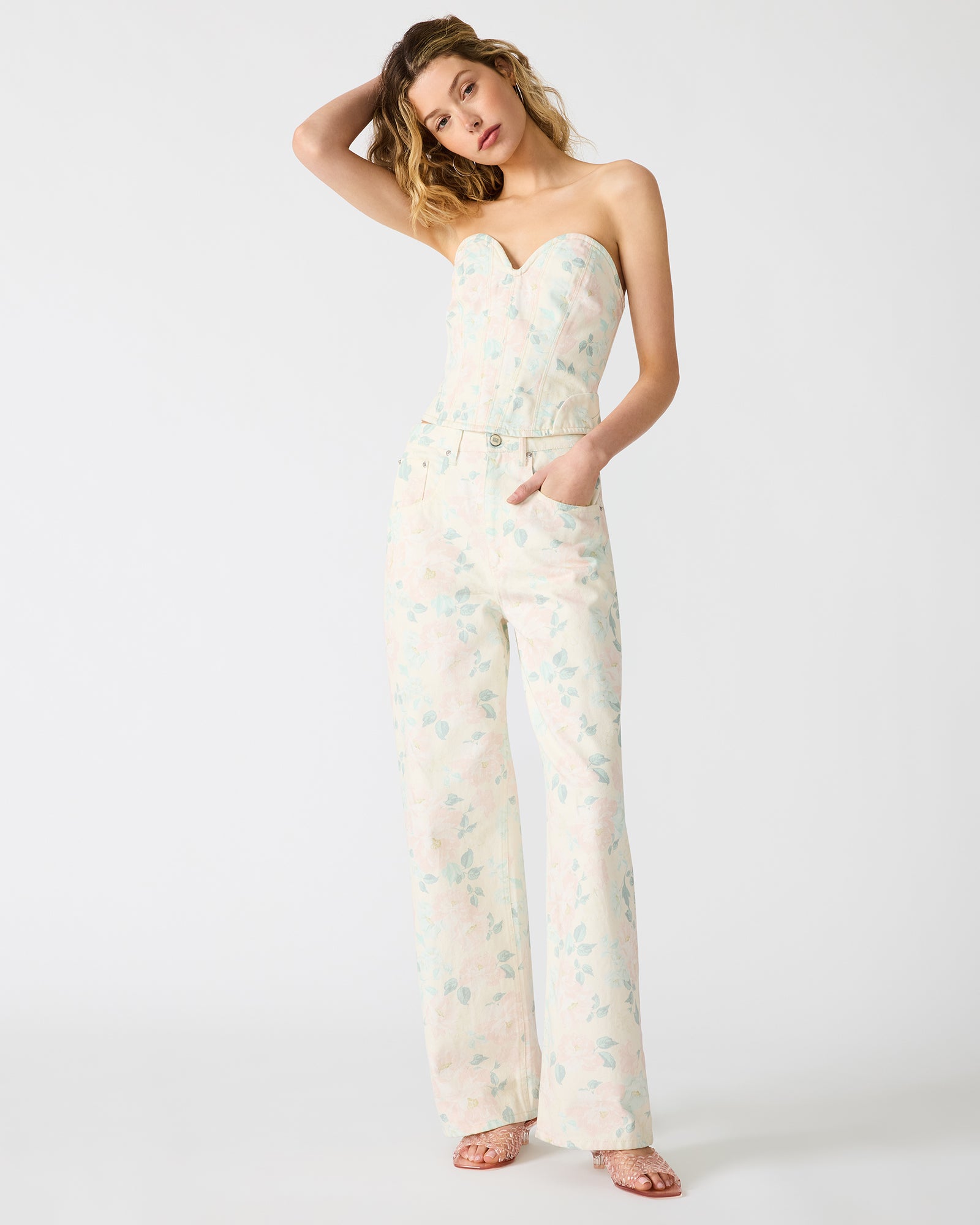 STEVEMADDEN_APPAREL_SA06338_PEACH-BEIGE_01_9a9f6158-ea21-4af6-bf2f-ae34dd290ba5.jpg