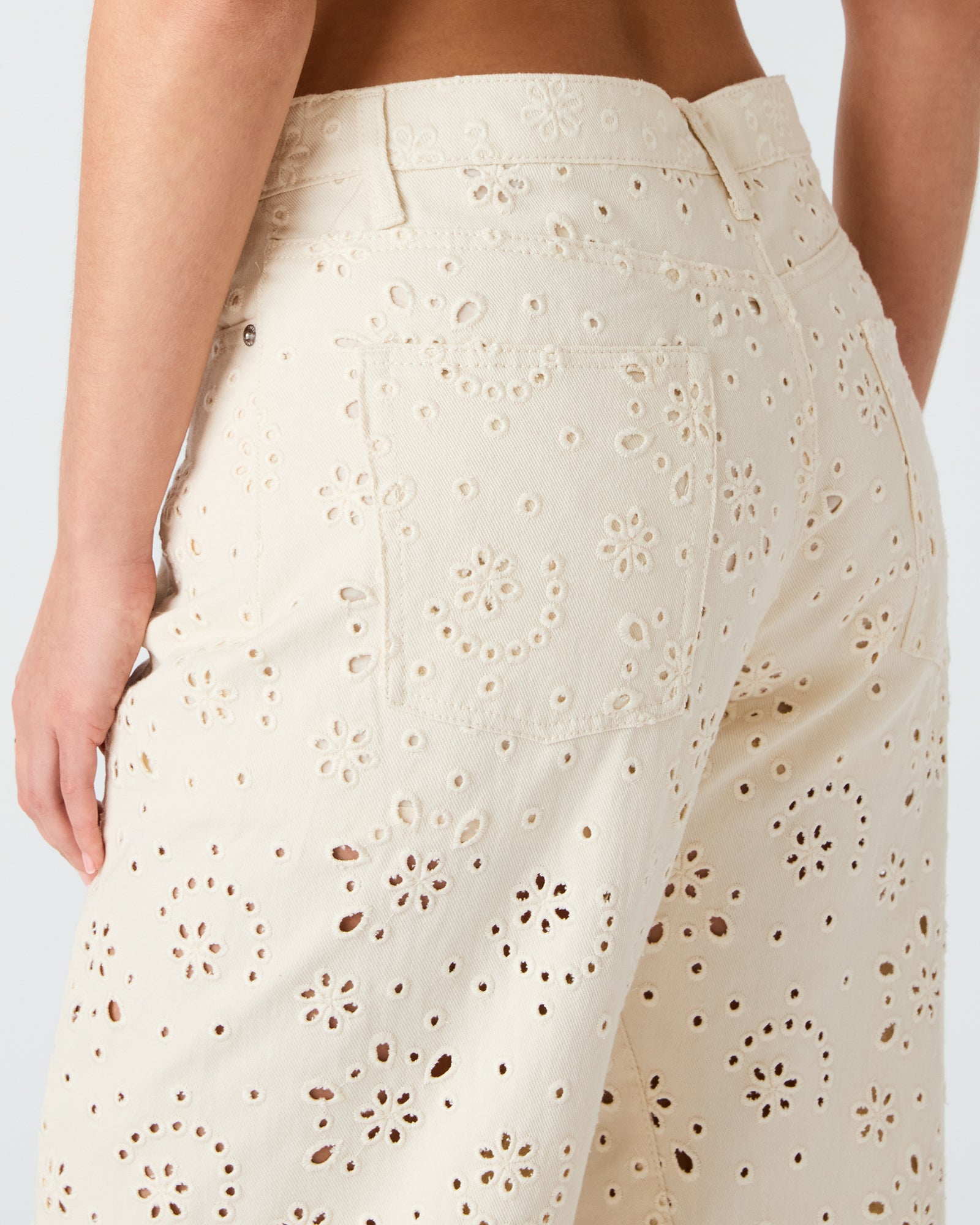 STEVEMADDEN_APPAREL_SA06365_SEA-MIST_05_4c4c0d0a-3e74-4582-8ec9-fc12fe704b2b.jpg
