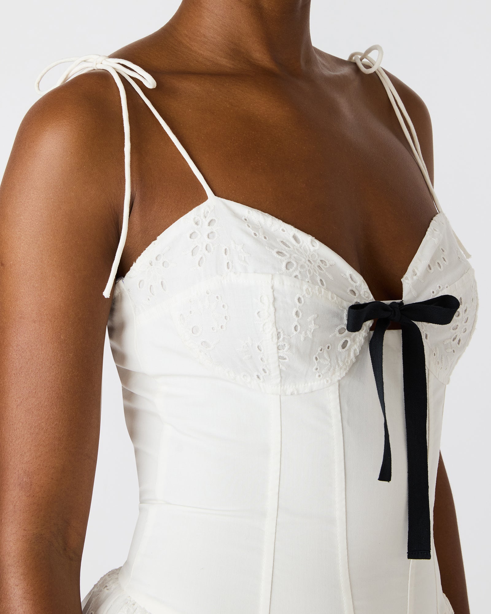 STEVEMADDEN_APPAREL_SA14408_WHITE_05_2a1b63a7-87dd-4c78-9480-6296acd9c79a.jpg