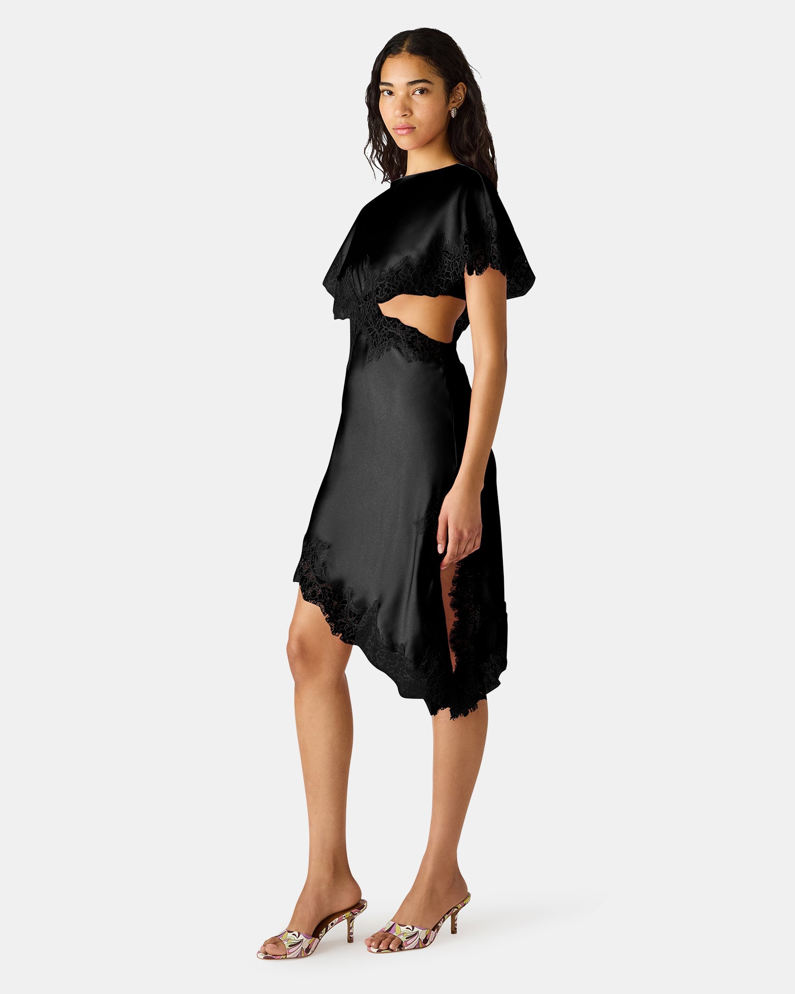 STEVEMADDEN_APPAREL_SA14688_BLACK_04_2793a6fb-1d7a-4c48-a305-d58c71294d4d.jpg