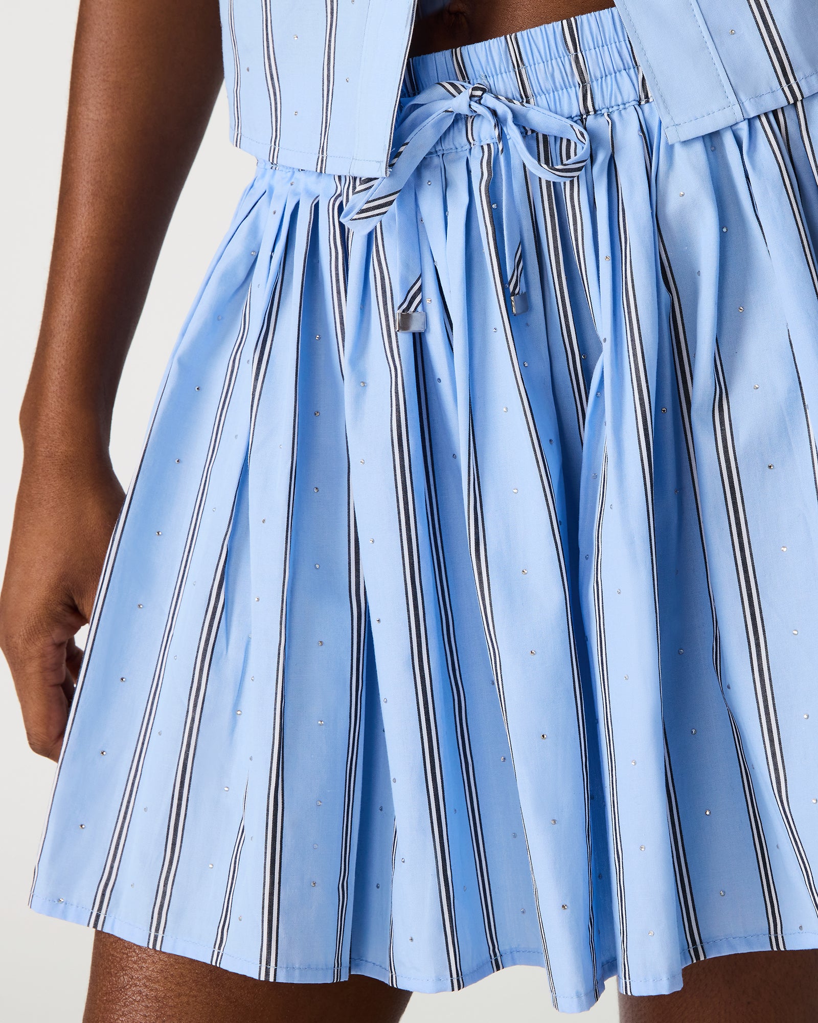 STEVEMADDEN_APPAREL_SA17197_ESTATE-BLUE_04_9d4ecf74-41b0-4d6a-9c9b-7fcd8e65a75a.jpg