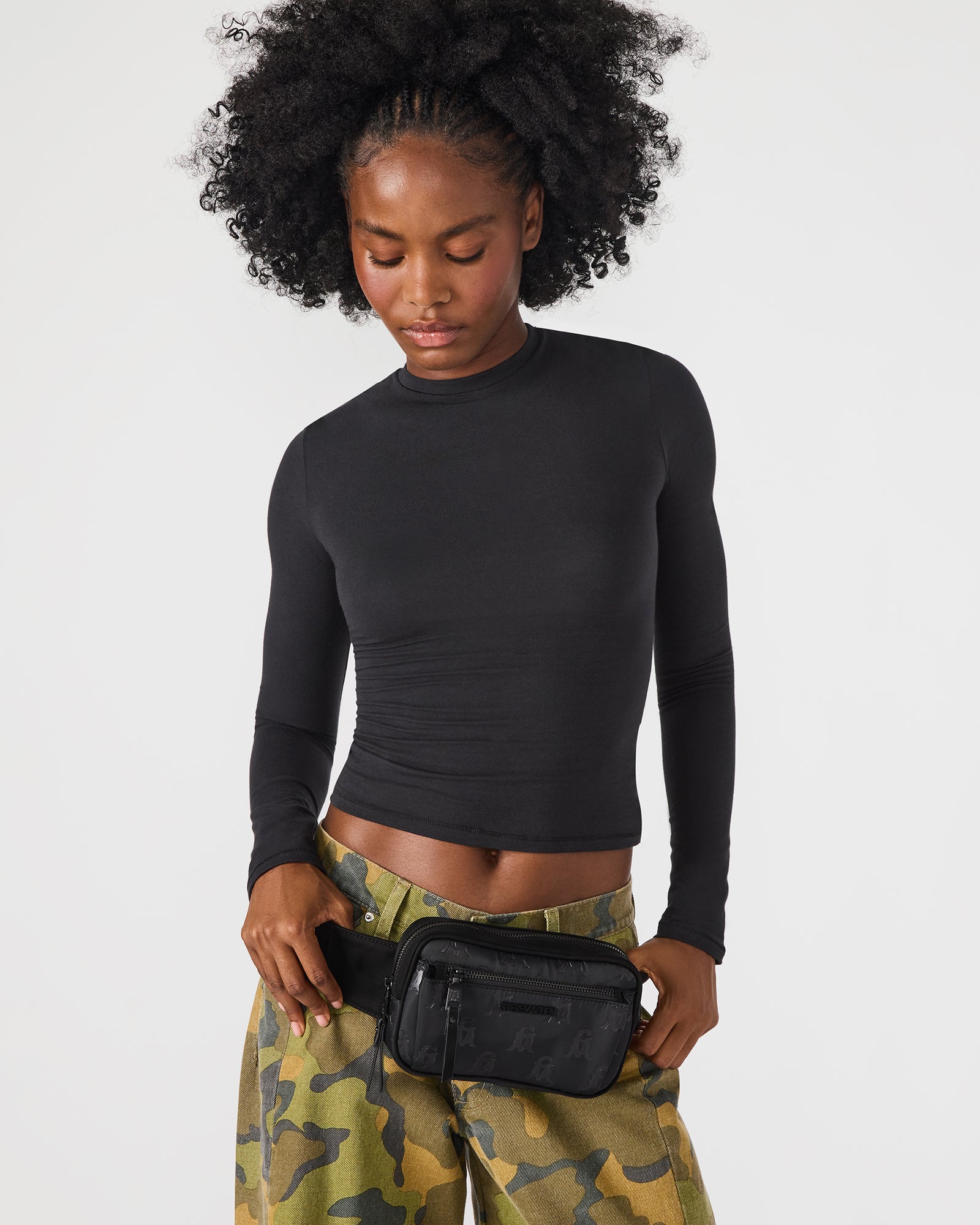 STEVEMADDEN_HANDBAGS_BLIND_BLACK-BLACK_21004.jpg