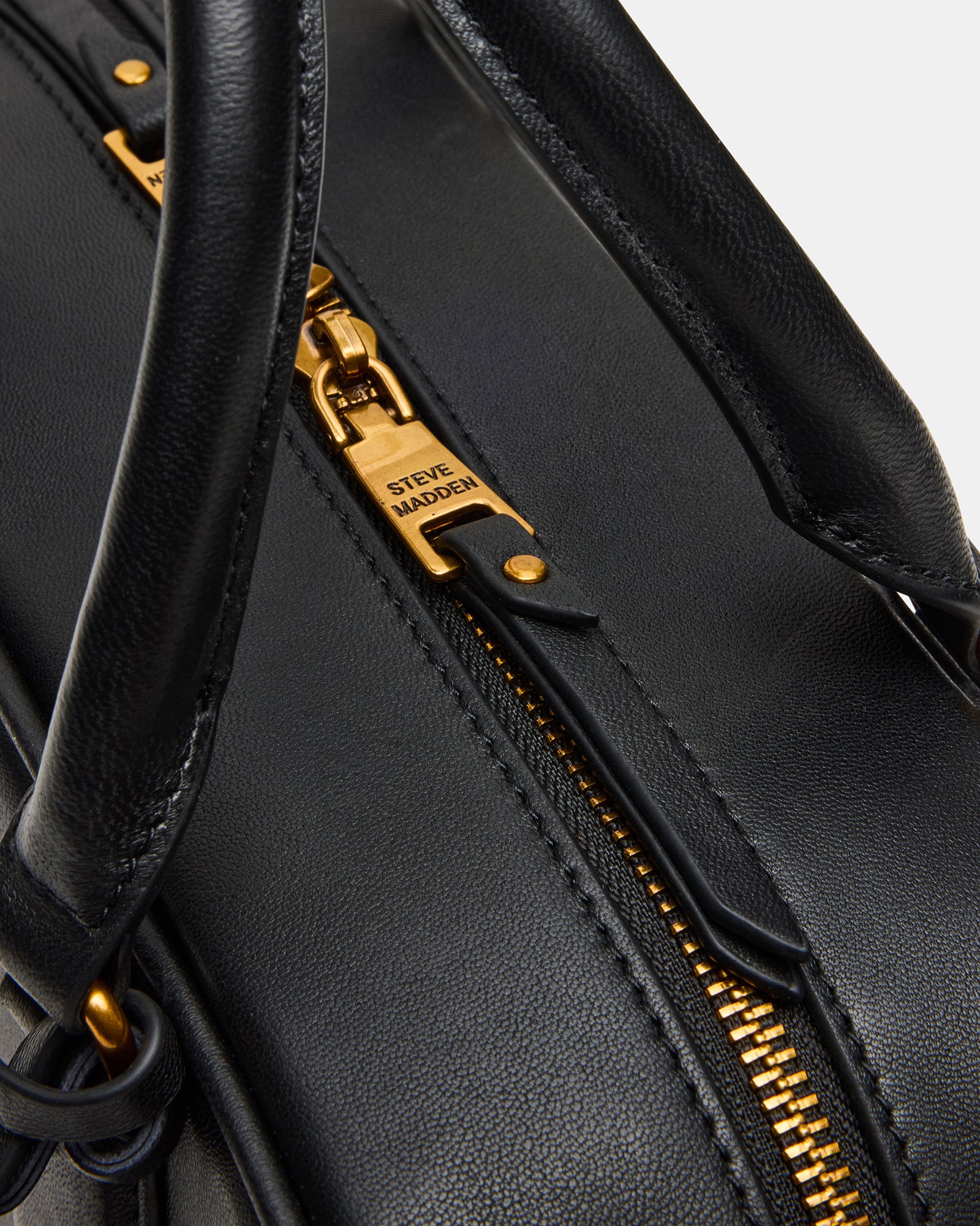 STEVEMADDEN_HANDBAGS_BMERIT_BLACK-LEATHER_04.jpg