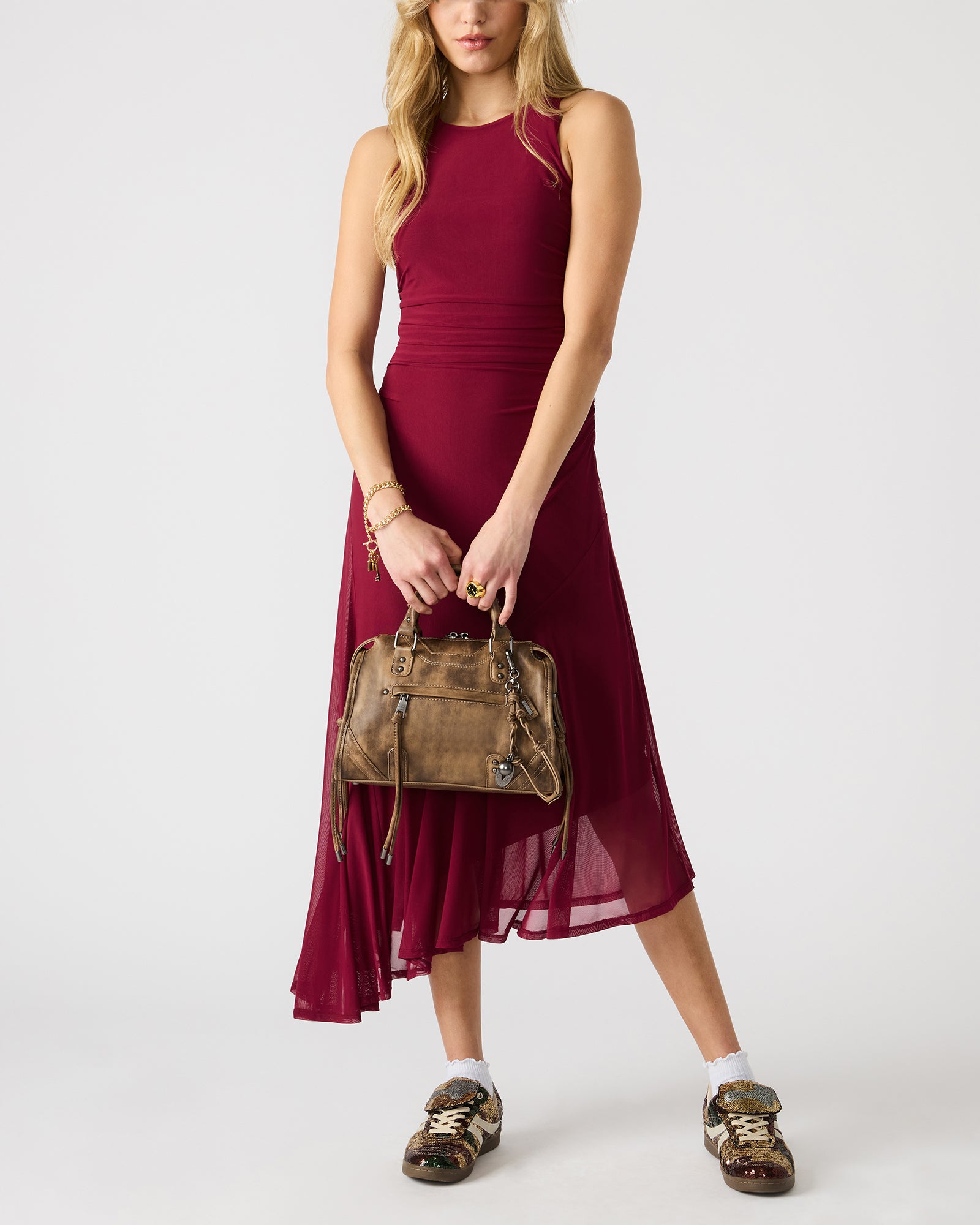 STEVEMADDEN_HANDBAGS_BRIGGS_BRN-DISTRE_0080_83db0a86-aeca-42bc-bc6a-221b233a155a.jpg