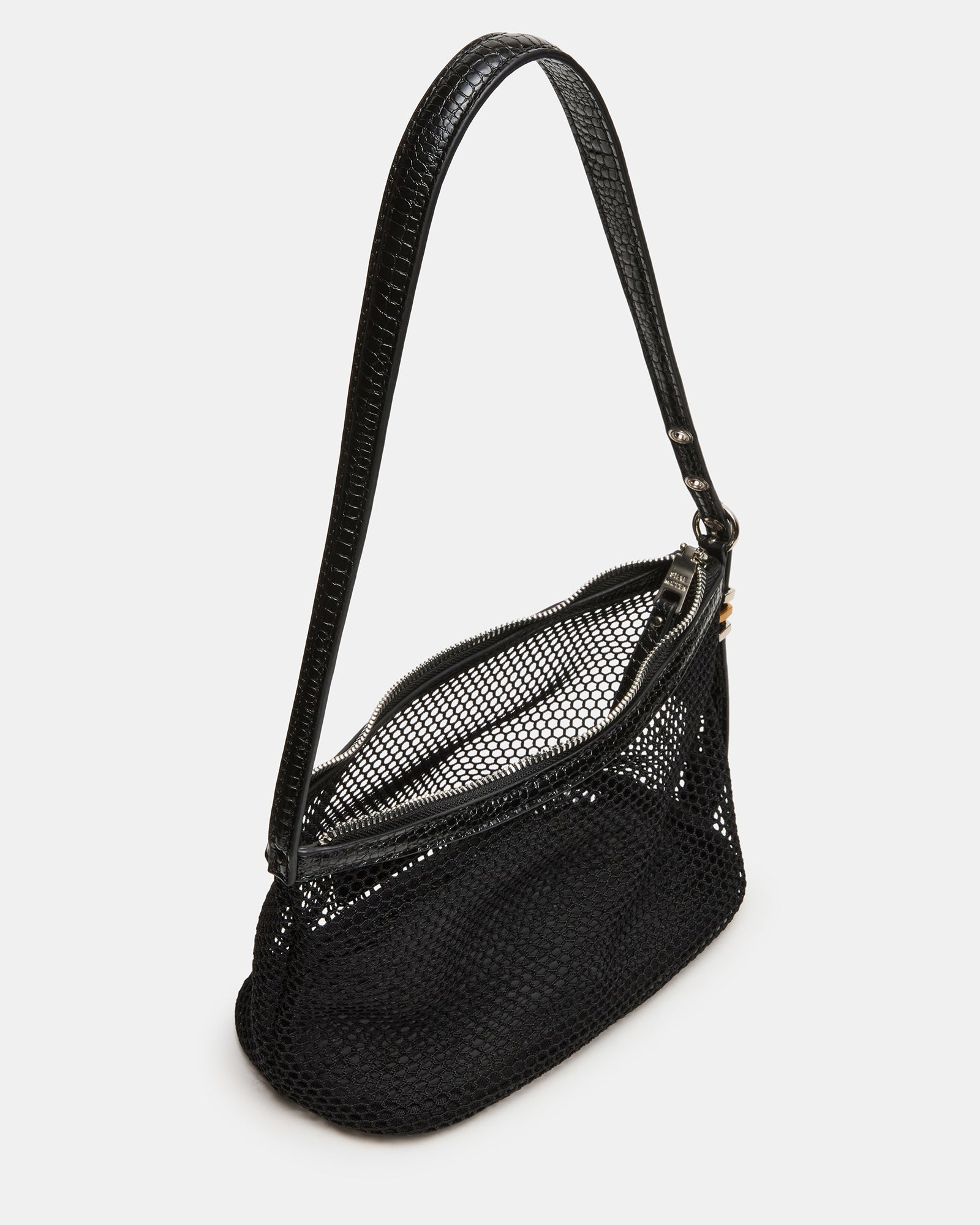 STEVEMADDEN_HANDBAGS_BVIXEN_BLACK_05_25292f57-a4bb-4747-9633-ccf279474534.jpg