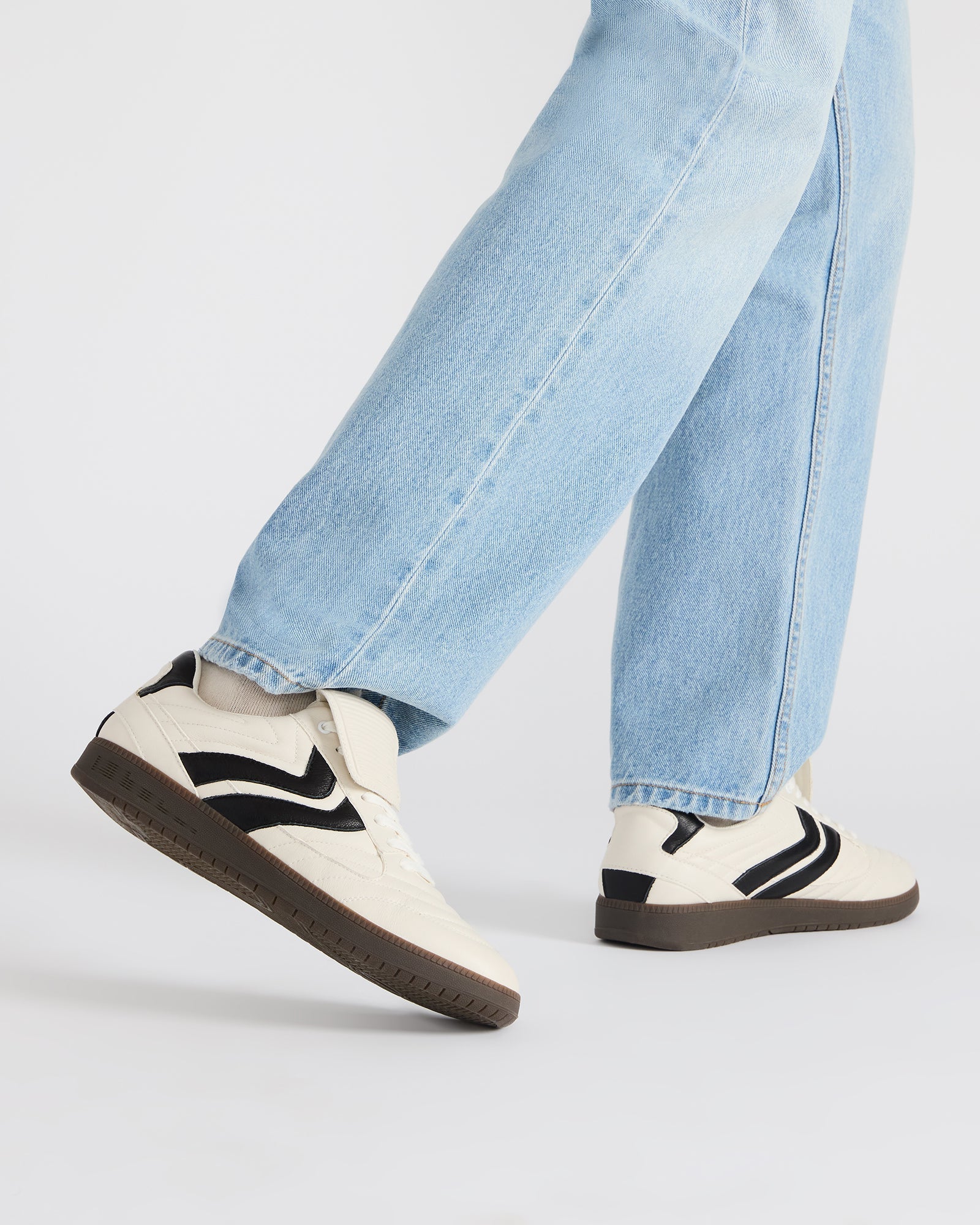 STEVEMADDEN_MENS_JANOS_WHITE-LEATHER_8927.jpg