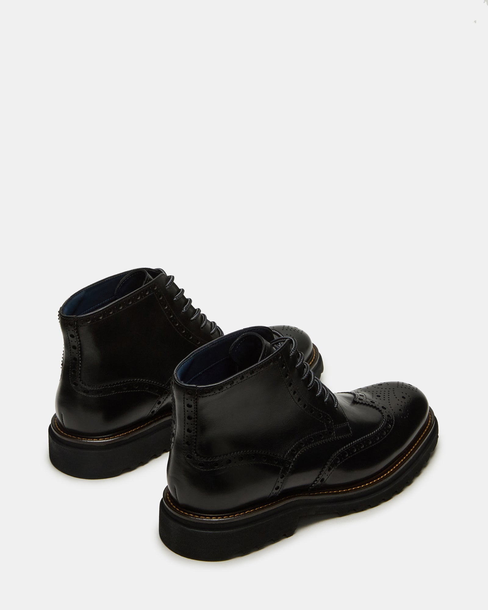 STEVEMADDEN_MENS_KODA_BLACK-LEATHER_05_268fae20-348a-444c-80b0-14d56d8d60cd.jpg