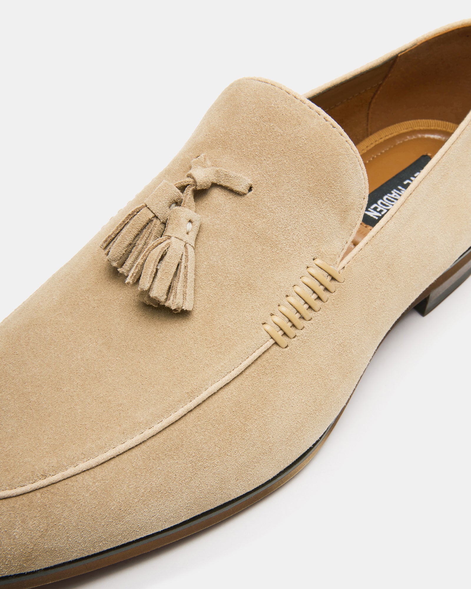 STEVEMADDEN_MENS_ONDRE_SAND_04_921e6df5-c62c-4924-9a06-03f5381017c2.jpg