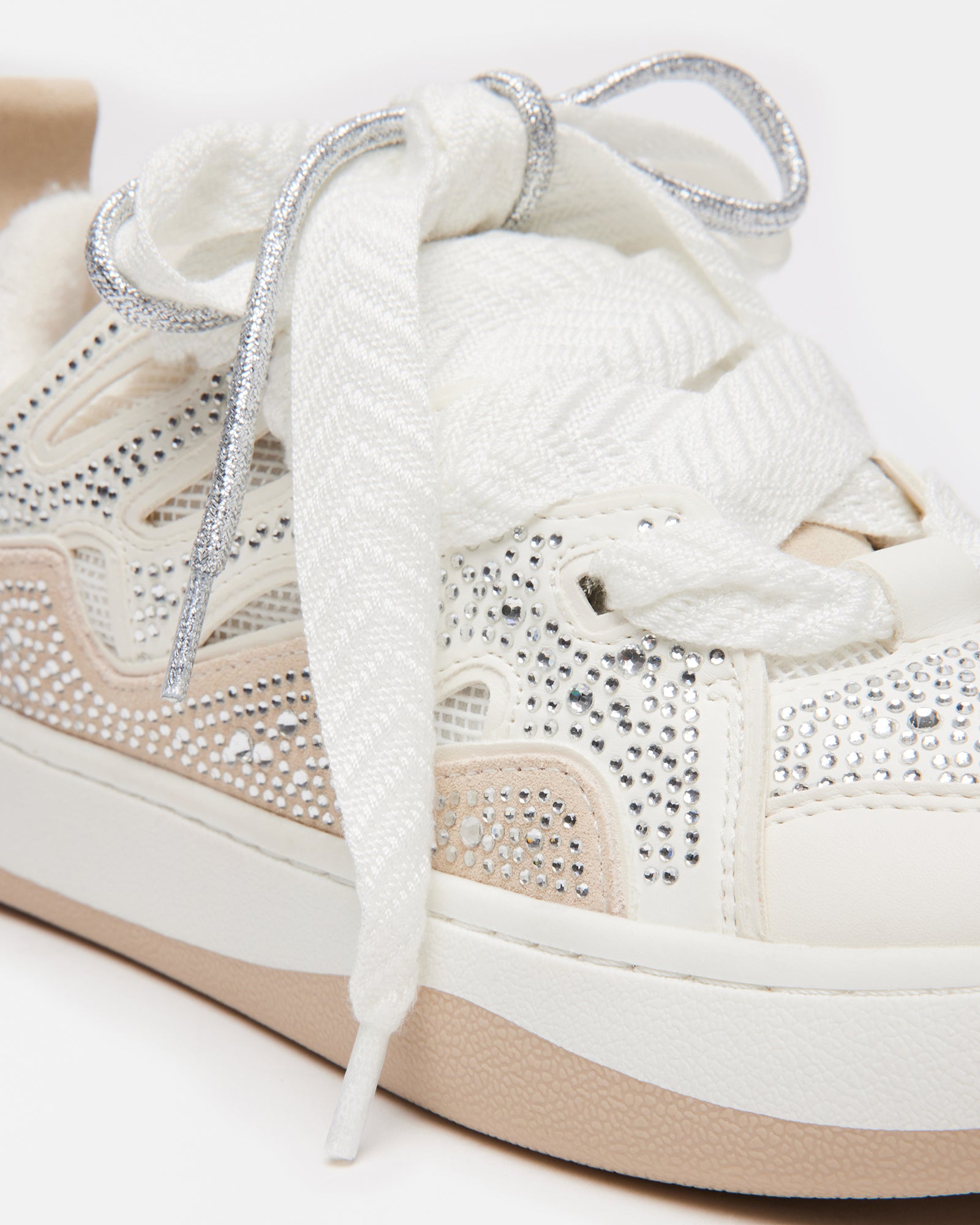 STEVEMADDEN_MENS_ROARING-R_WHITE-MULTI_05.jpg