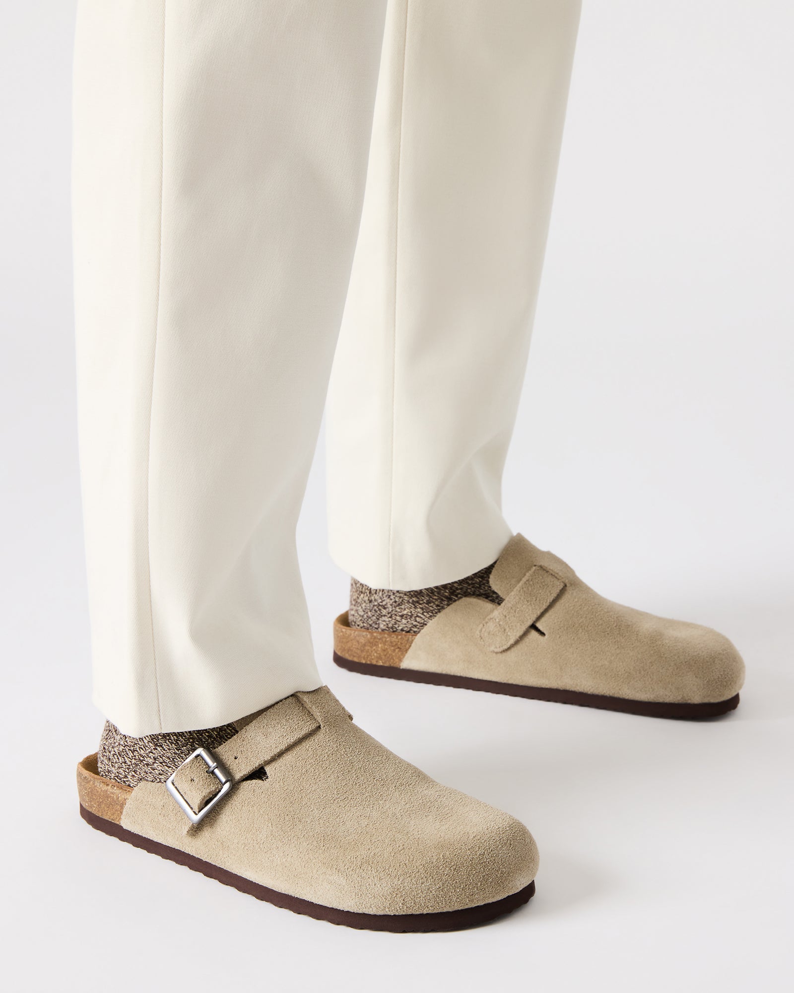STEVEMADDEN_MENS_WILDERR_TAUPE-SUEDE_7062_3637ddba-6163-42ae-8457-9cbf9b3ebdfe.jpg