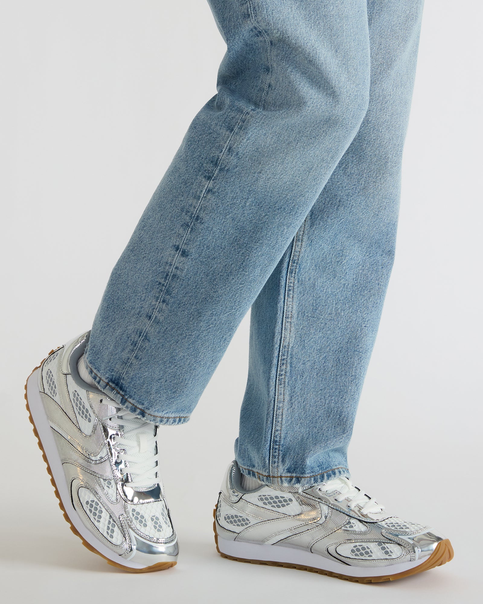 STEVEMADDEN_MENS_XYLO_SILVER_4696_c7496b20-81f3-45ad-8b34-af0077f85b2e.jpg