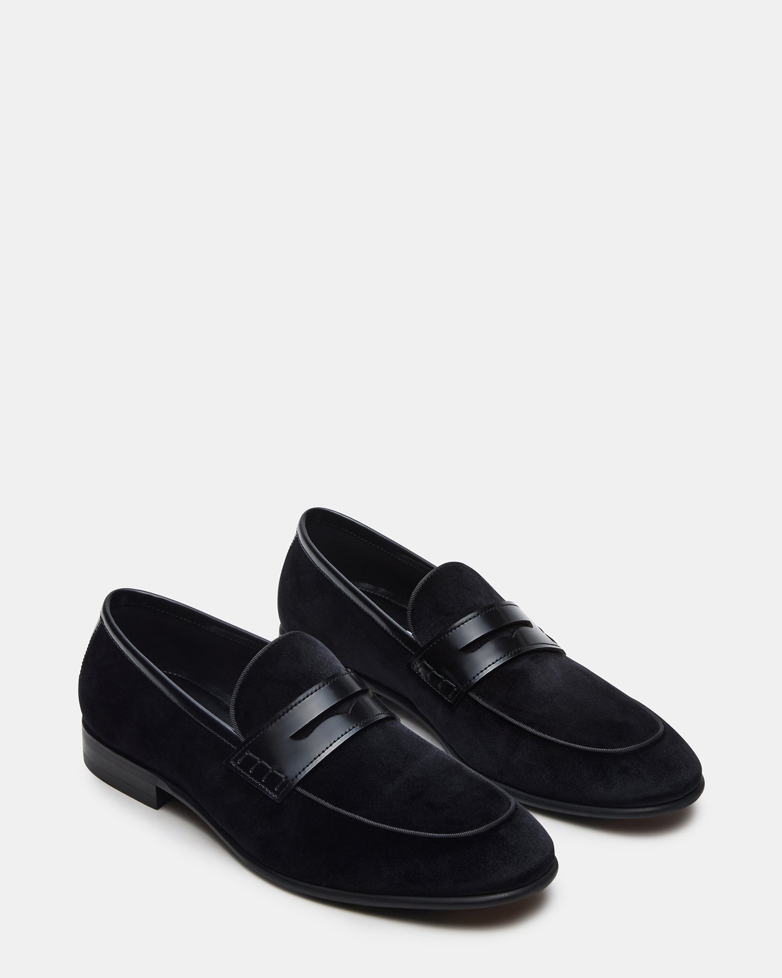 STEVEMADDEN_MENS_YARDLY_BLK-VEL_02.jpg