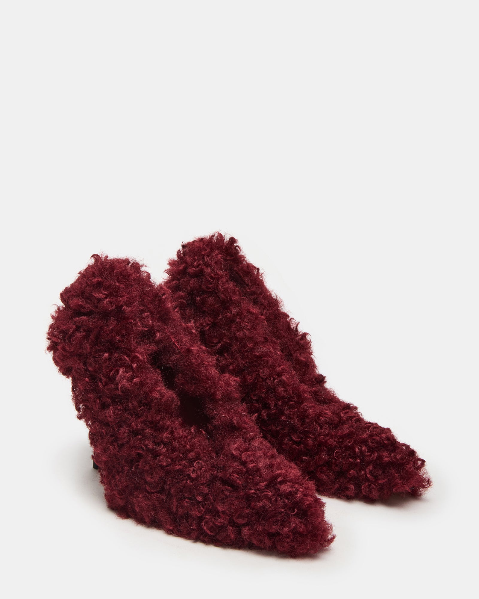STEVEMADDEN_SHOES_ACHILLES_RED_01.jpg