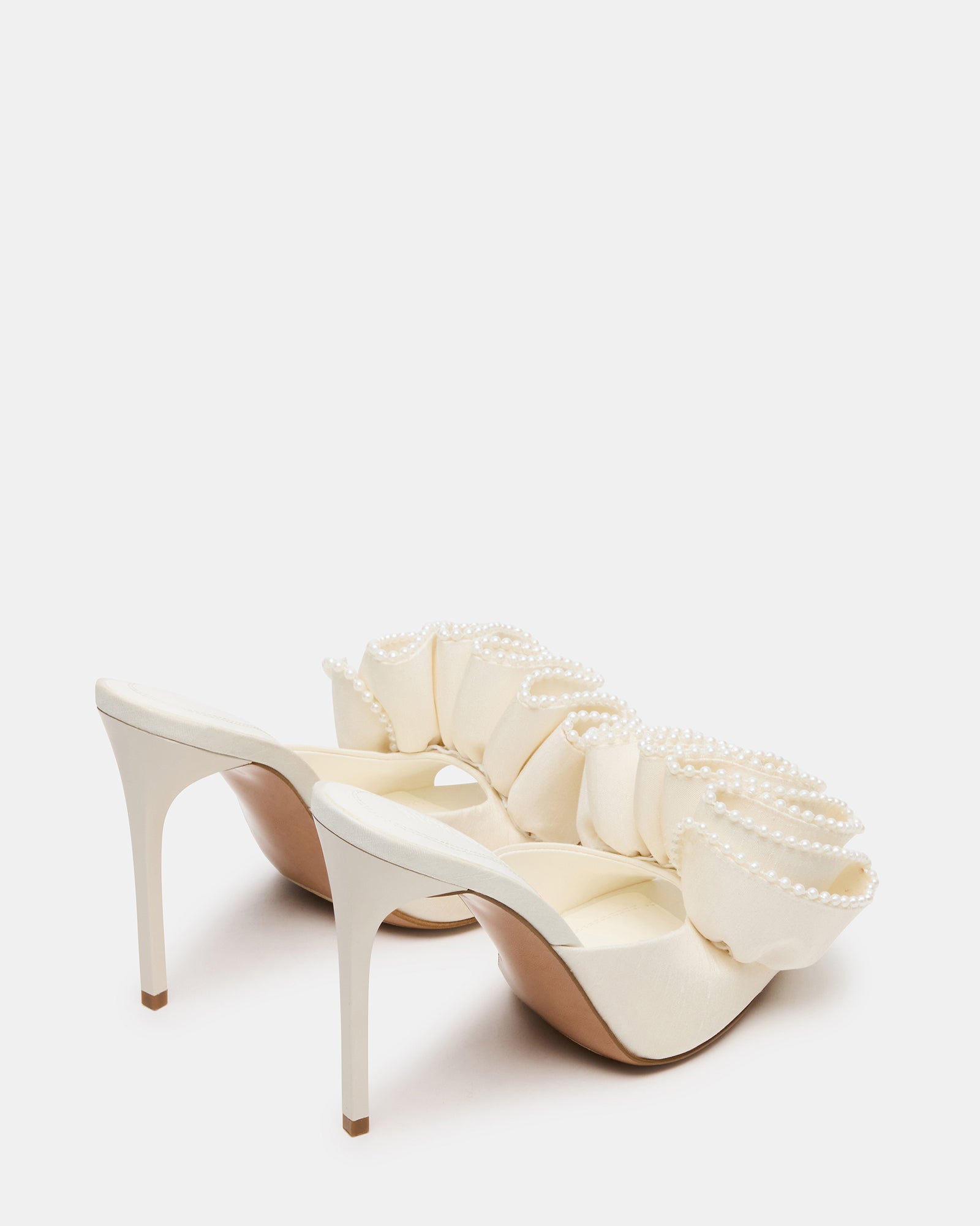 STEVEMADDEN_SHOES_AFFINITY-PEARL_IVORY-SATIN_03.jpg