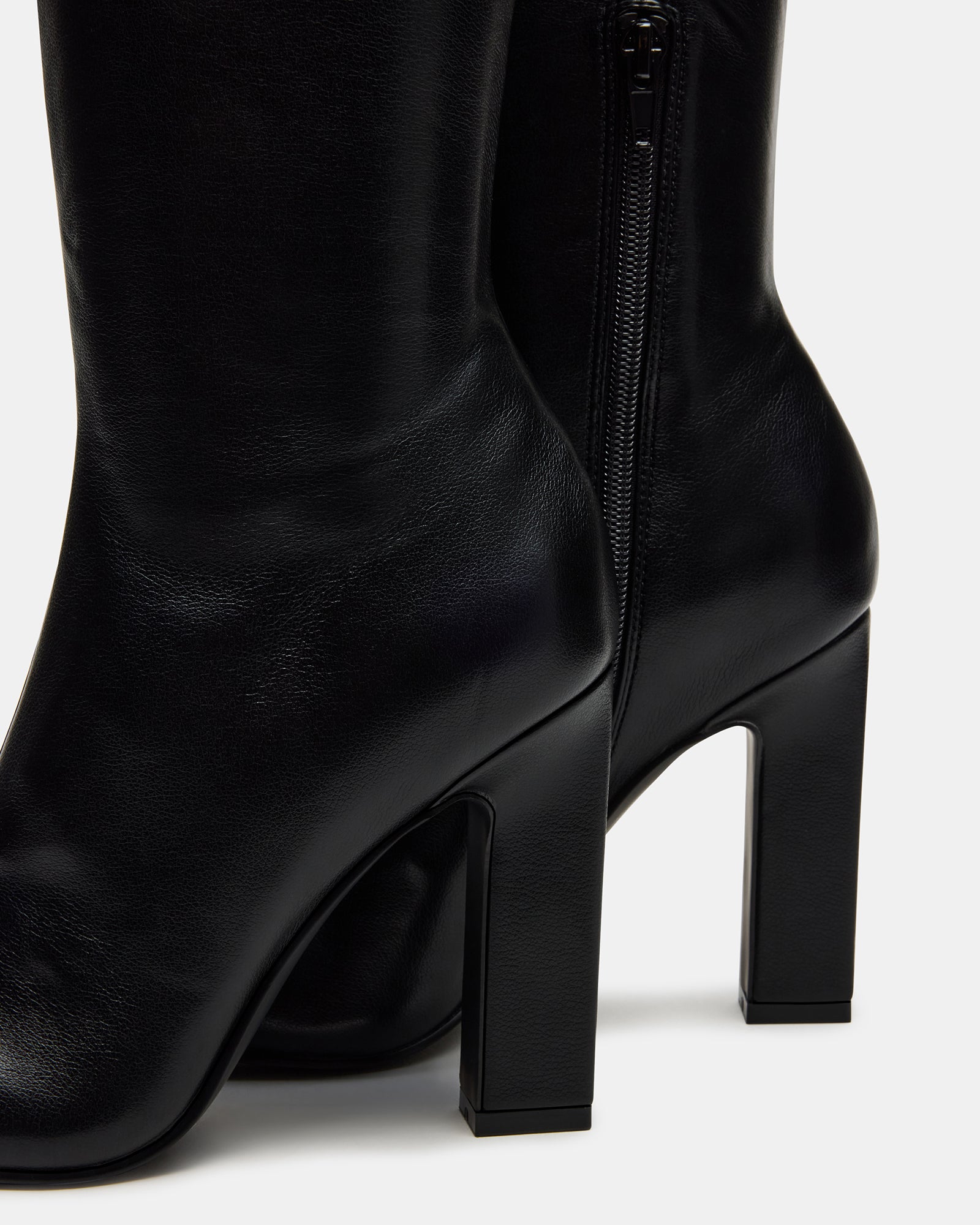 STEVEMADDEN_SHOES_ARIA-W_BLACK_05.jpg