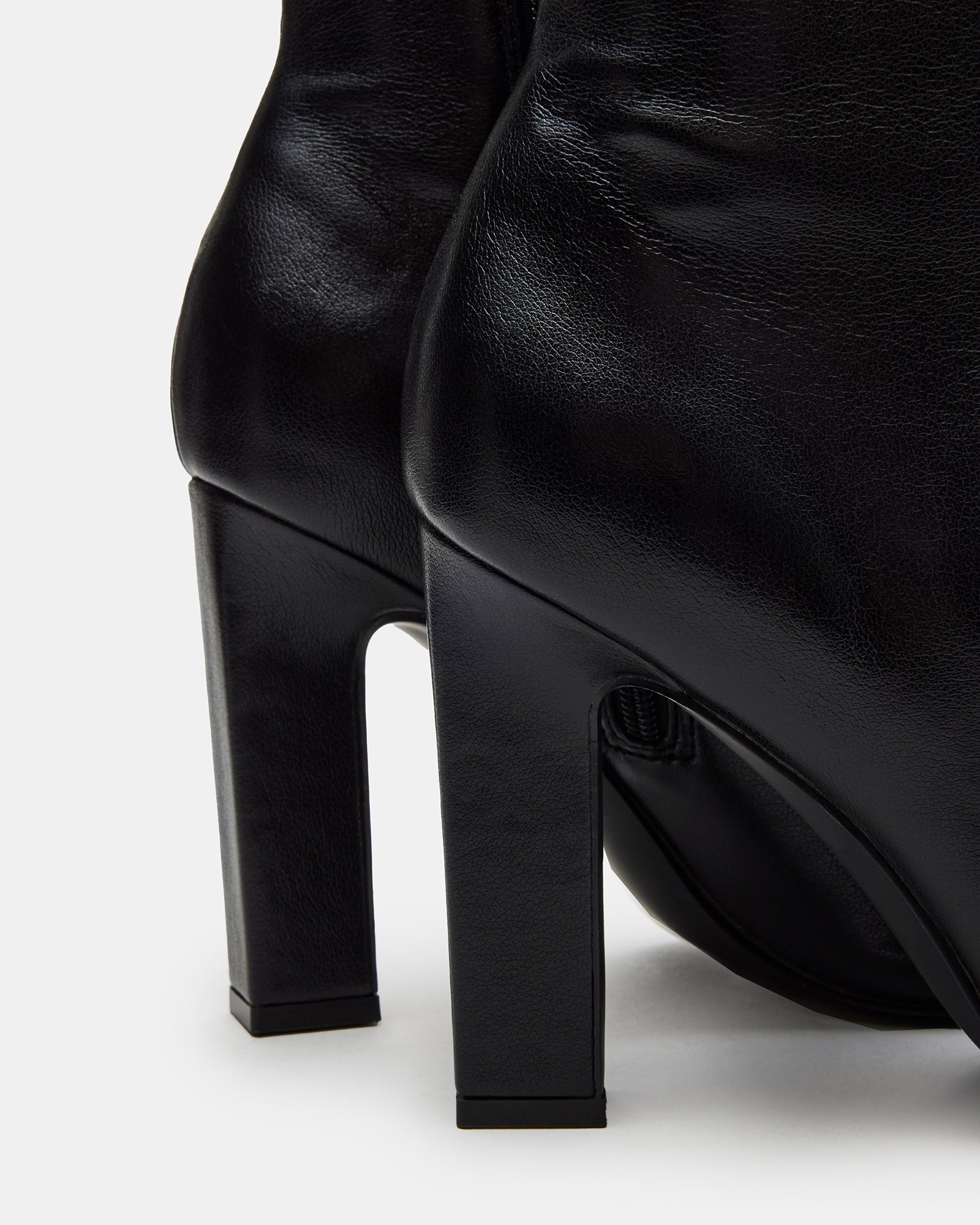 STEVEMADDEN_SHOES_ARIA_BLACK_05.jpg
