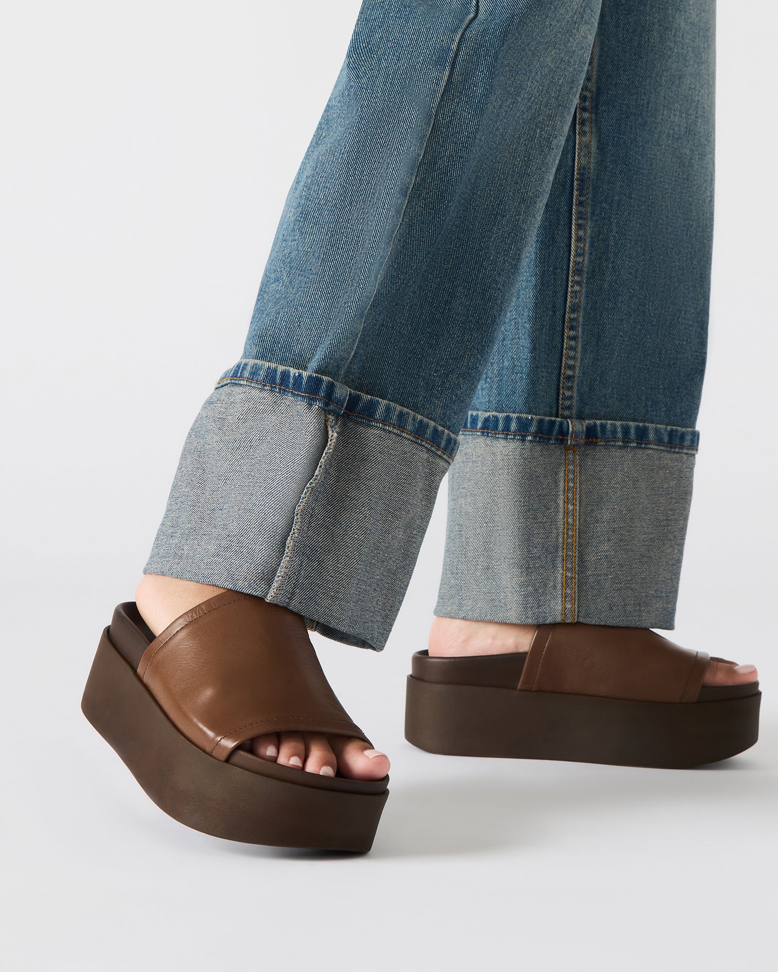 STEVEMADDEN_SHOES_ARWEN_BROWN-LEATHER_14230.jpg