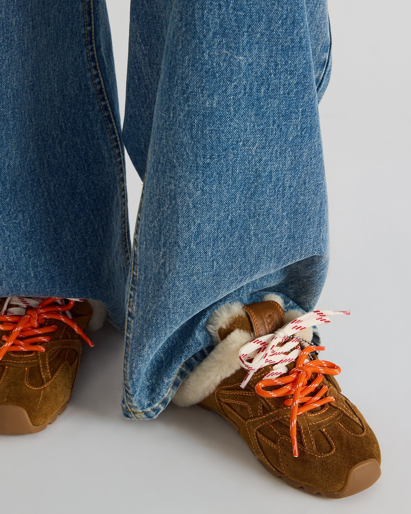 STEVEMADDEN_SHOES_AZIEL-MULE-F_CHESNUT-SUEDE_4606_d4b7a75f-200c-4ad7-aa62-f97178ebe89f-1.jpg