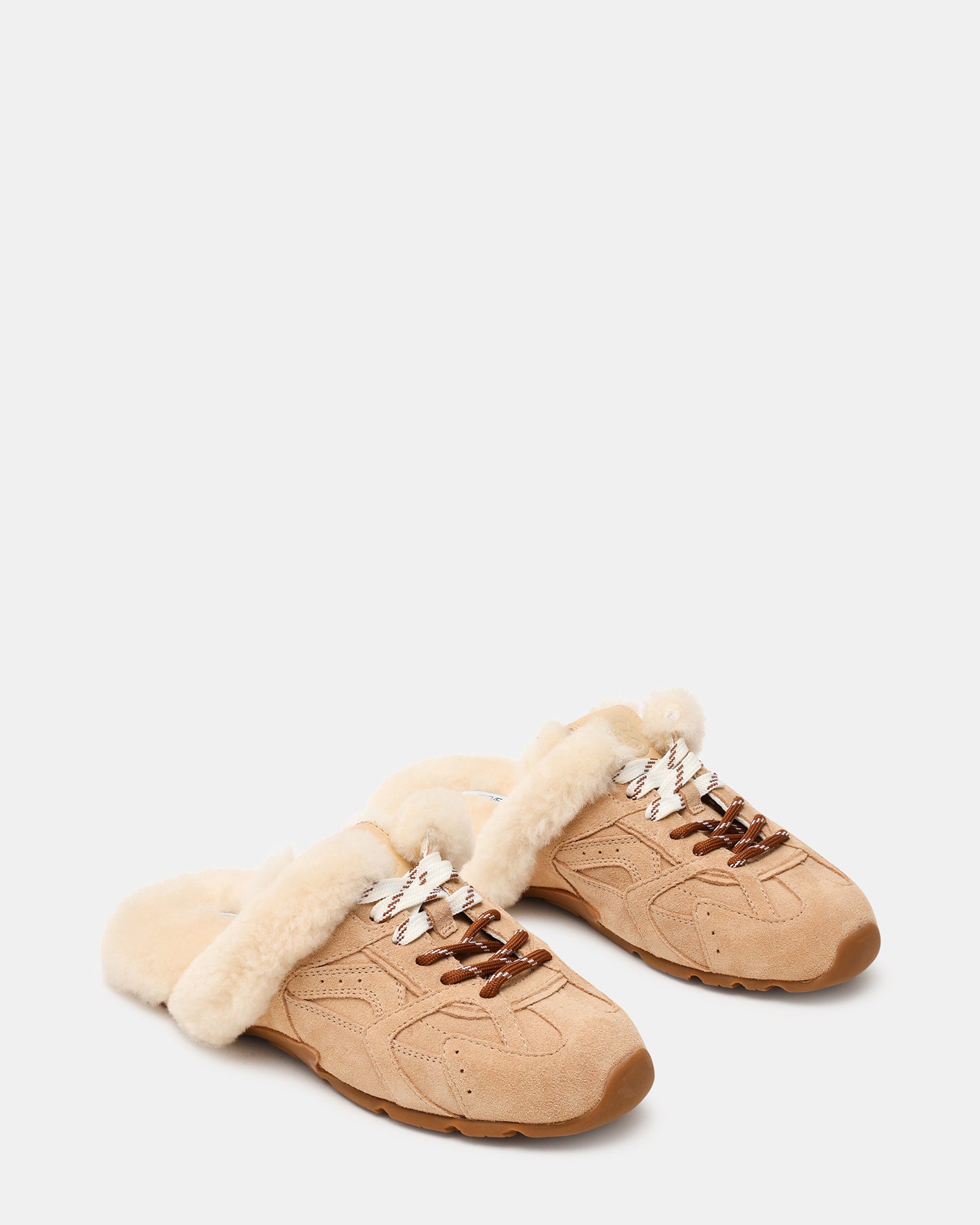 STEVEMADDEN_SHOES_AZIEL-MULE-F_NATURAL-SUEDE02_04df770e-0b2d-4613-a018-4331ee34e4fc-1.jpg