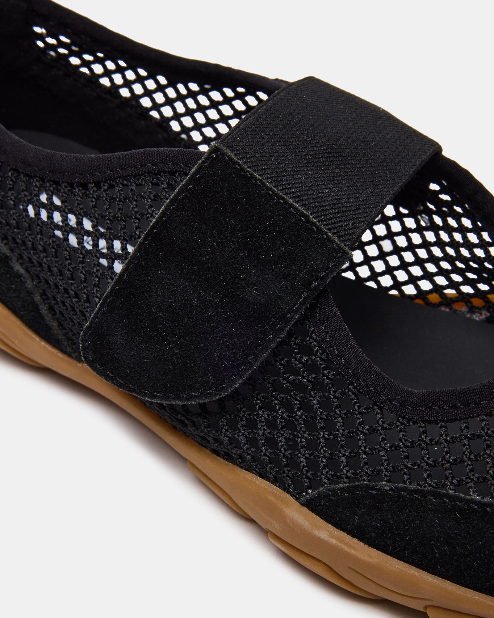 STEVEMADDEN_SHOES_BANKS_BLACK-MESH_05.jpg