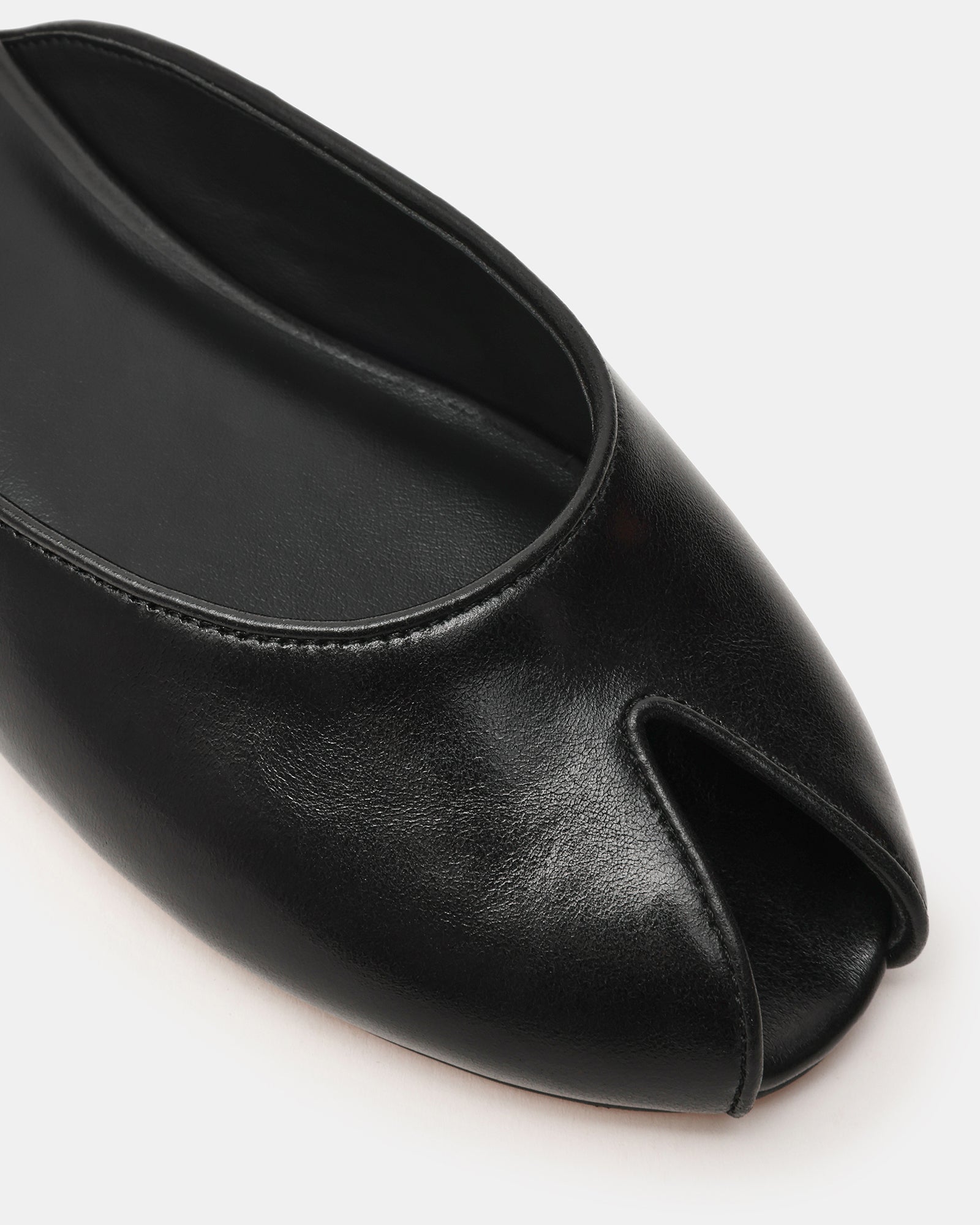 STEVEMADDEN_SHOES_BLOSS_BLACK-LEAHTER05.jpg