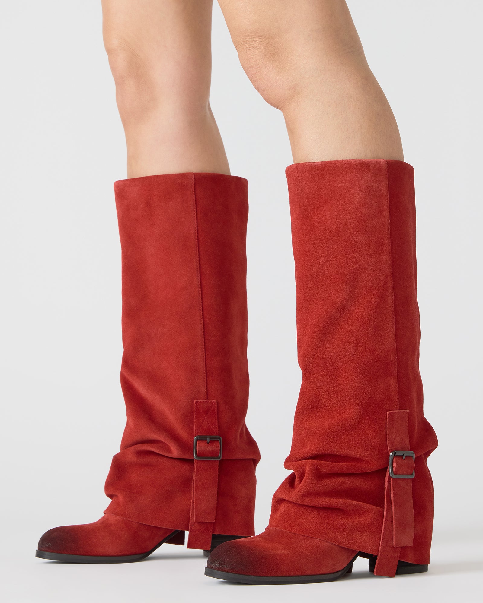 STEVEMADDEN_SHOES_BOZEMAND_RED-SUEDE_0814_4125e5fd-1fce-40df-96fb-f048ba9aa925.jpg