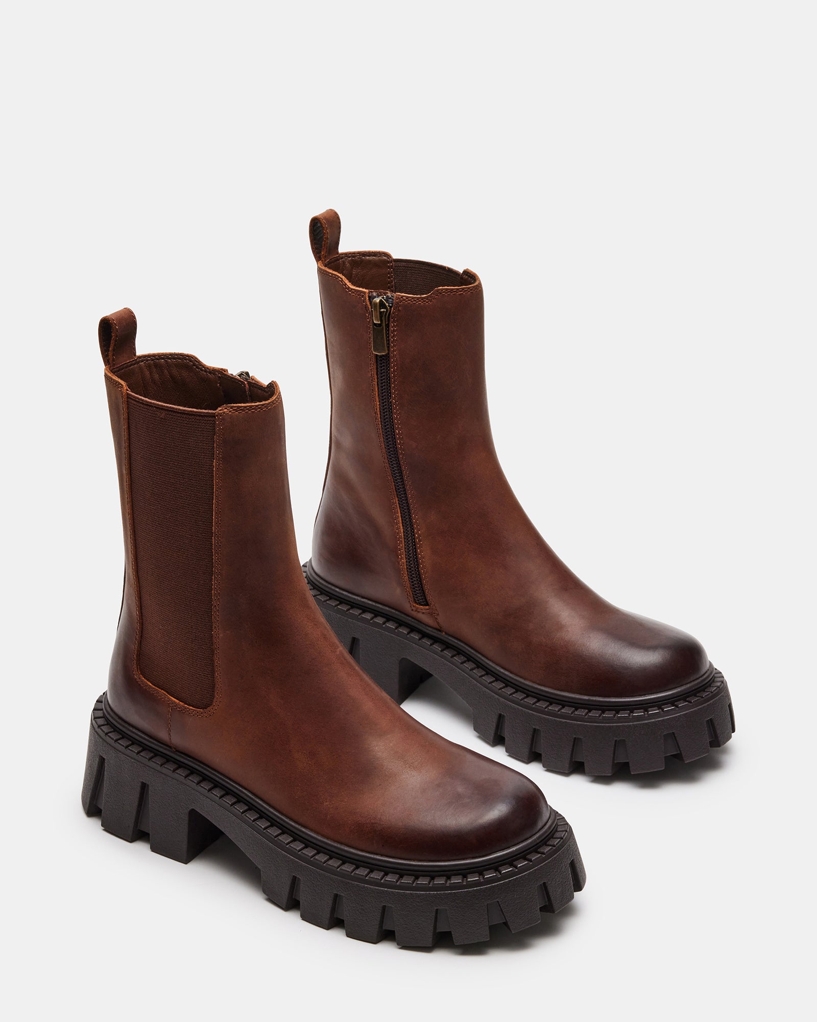 STEVEMADDEN_SHOES_CHARGES_BROWN-DISTRESSED_02.jpg