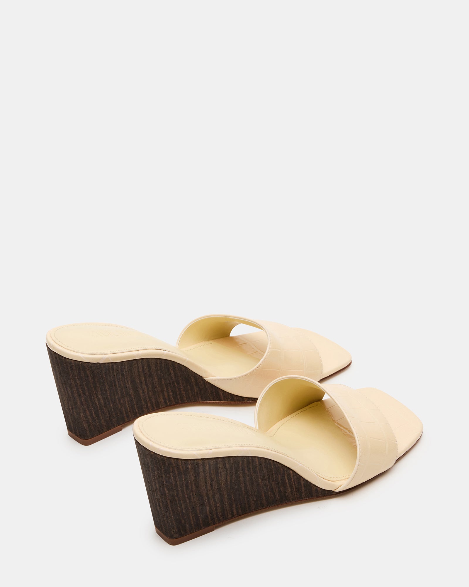 STEVEMADDEN_SHOES_CURCIO_BEIGE-CROCODILE_03.jpg